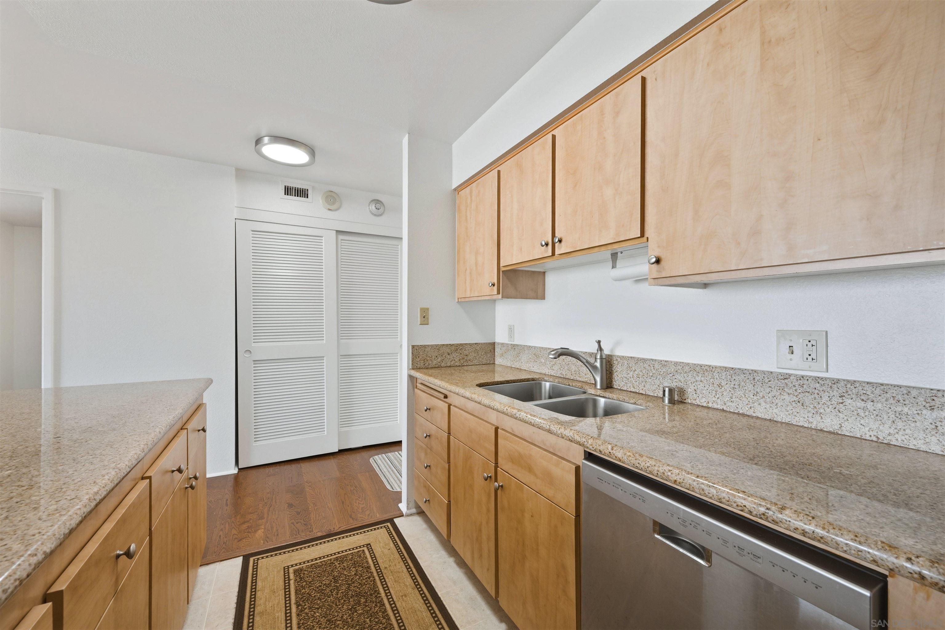 Detail Gallery Image 14 of 41 For 1830  Avenida Del Mundo  #1112,  Coronado,  CA 92118 - 1 Beds | 1 Baths