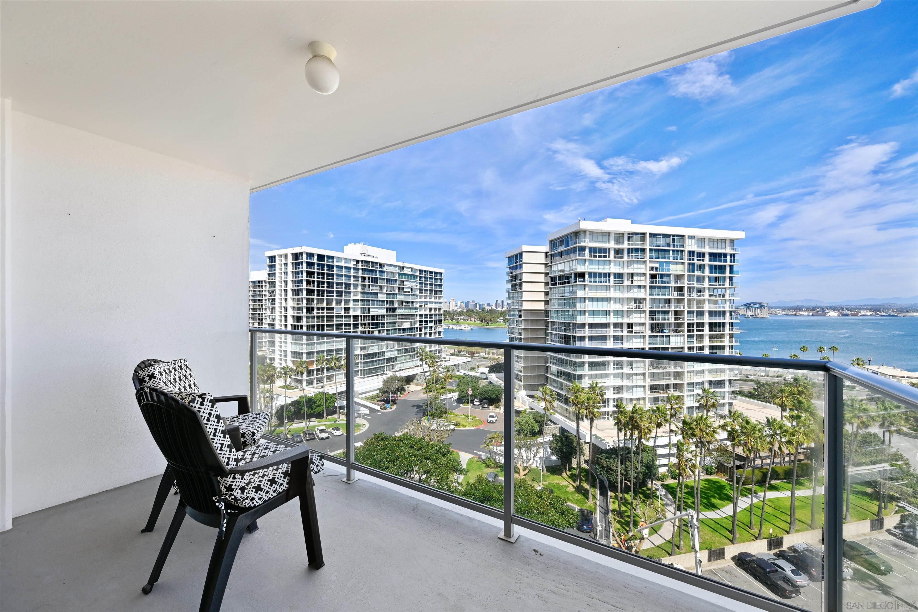 Detail Gallery Image 7 of 41 For 1830  Avenida Del Mundo  #1112,  Coronado,  CA 92118 - 1 Beds | 1 Baths