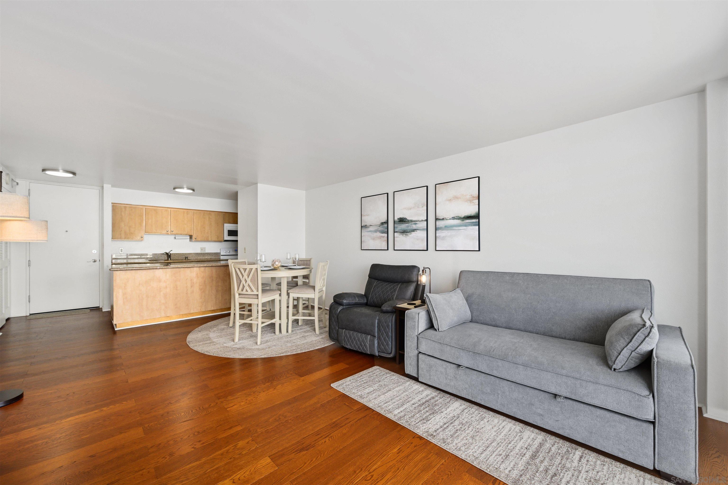 Detail Gallery Image 10 of 41 For 1830  Avenida Del Mundo  #1112,  Coronado,  CA 92118 - 1 Beds | 1 Baths