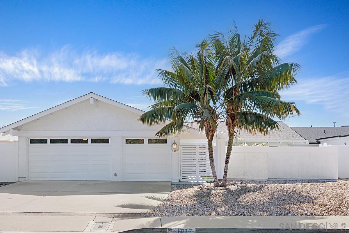 Detail Gallery Image 2 of 44 For 1617  Calle Alta, La Jolla,  CA 92037 - 3 Beds | 2 Baths