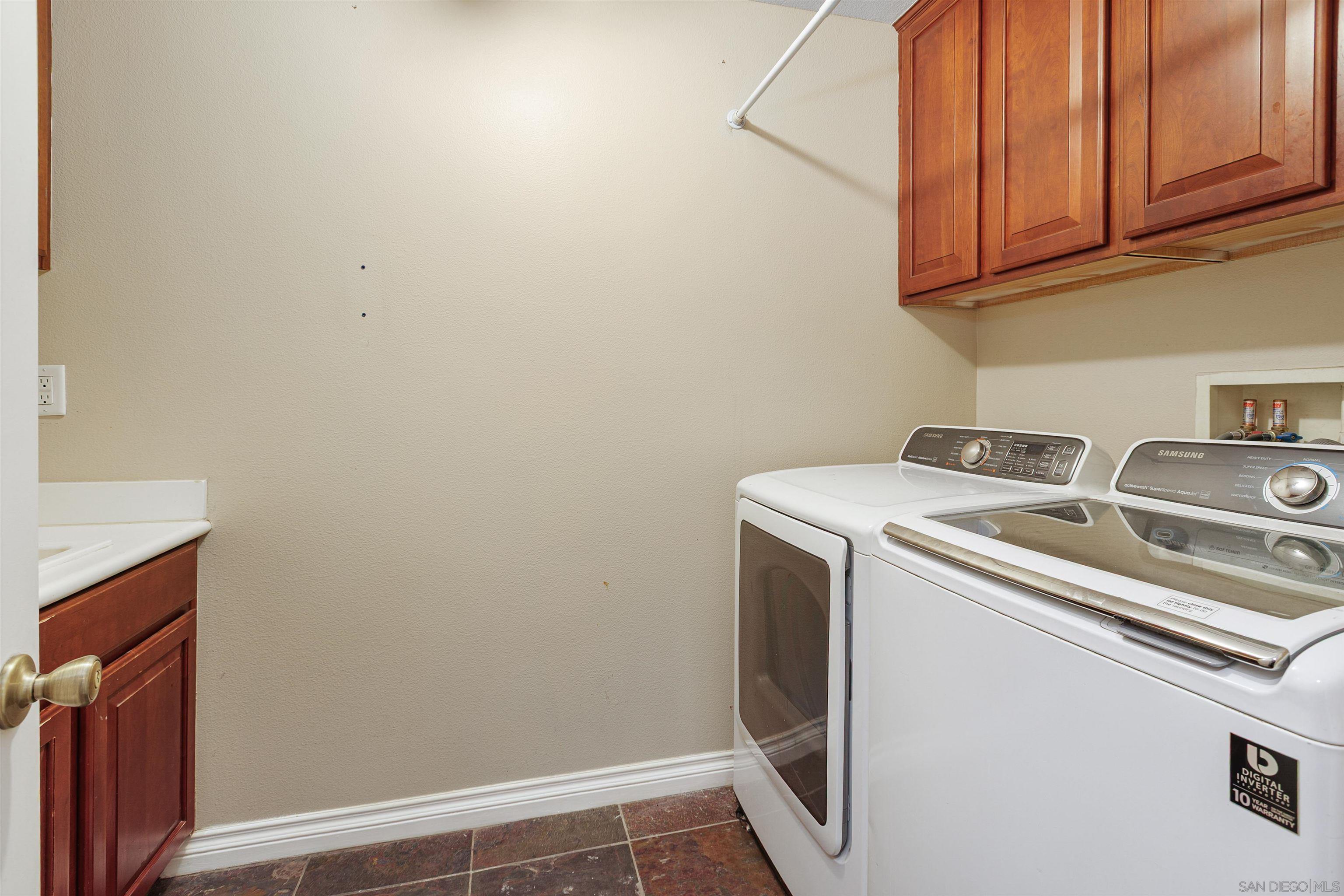 Detail Gallery Image 19 of 38 For 24248  Golden Mist Dr, Murrieta,  CA 92562 - 7 Beds | 4/1 Baths