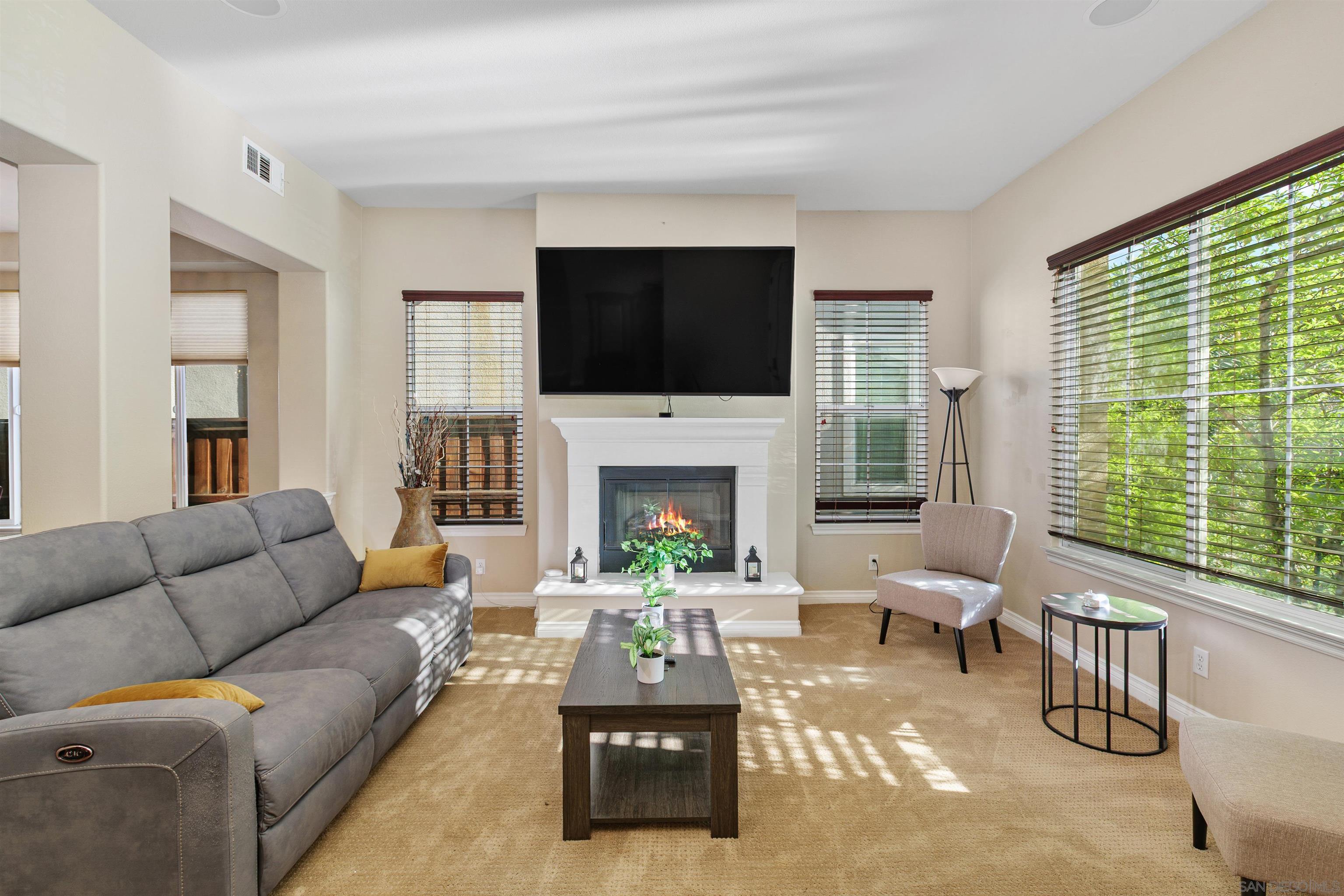 Detail Gallery Image 4 of 38 For 24248  Golden Mist Dr, Murrieta,  CA 92562 - 7 Beds | 4/1 Baths