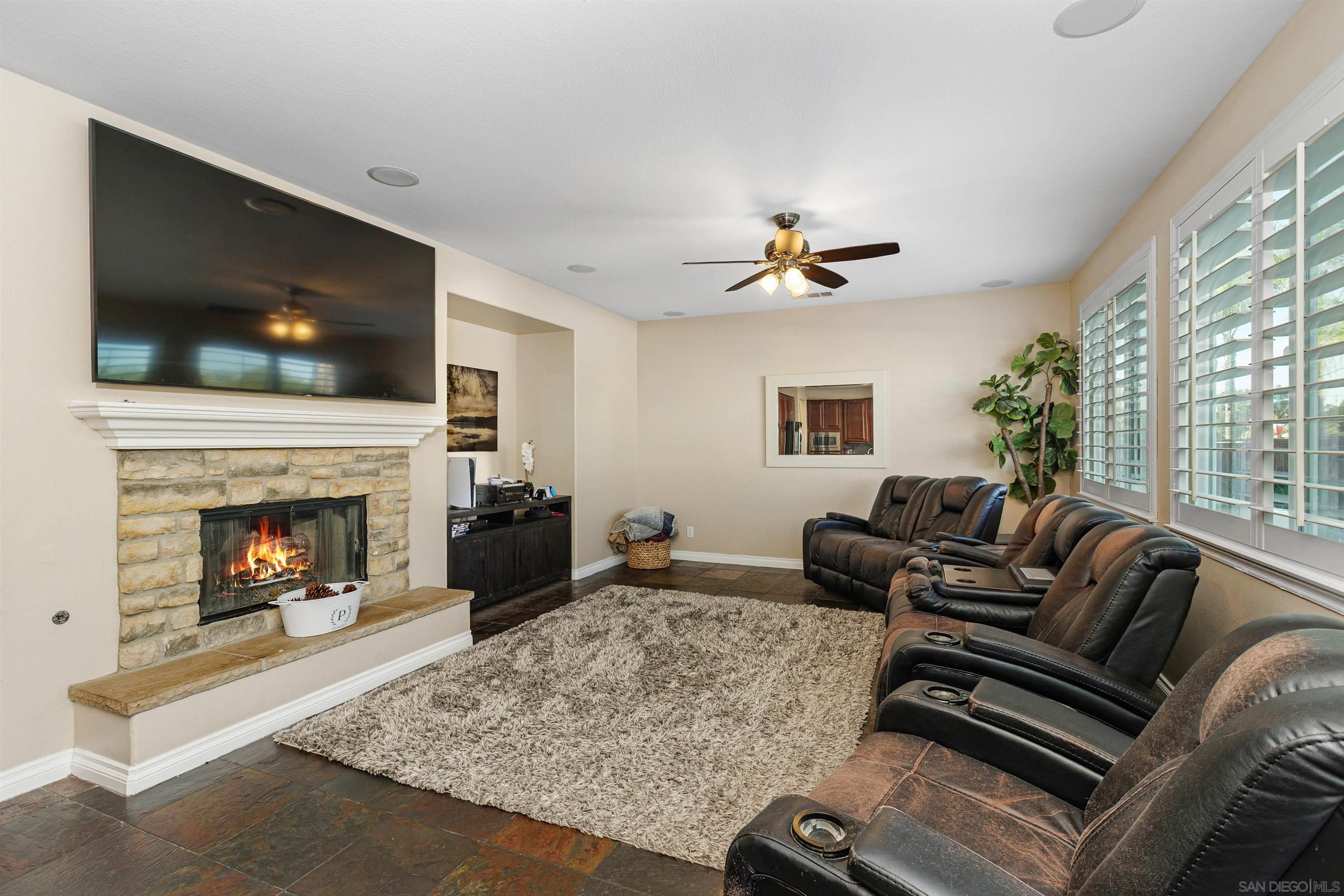 Detail Gallery Image 7 of 38 For 24248  Golden Mist Dr, Murrieta,  CA 92562 - 7 Beds | 4/1 Baths