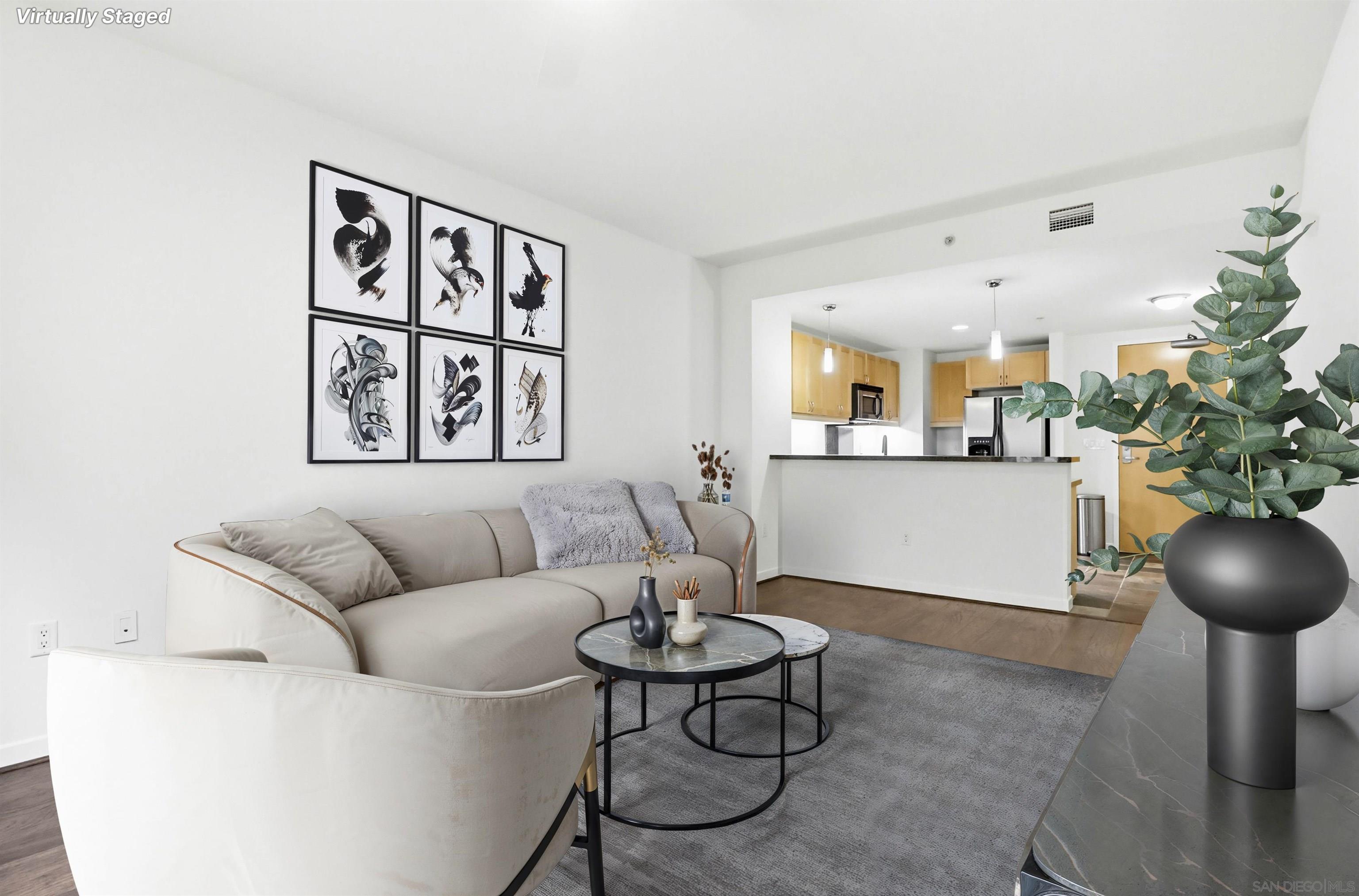 Detail Gallery Image 2 of 25 For 1150  J Street  #210,  San Diego,  CA 92101 - 1 Beds | 1 Baths