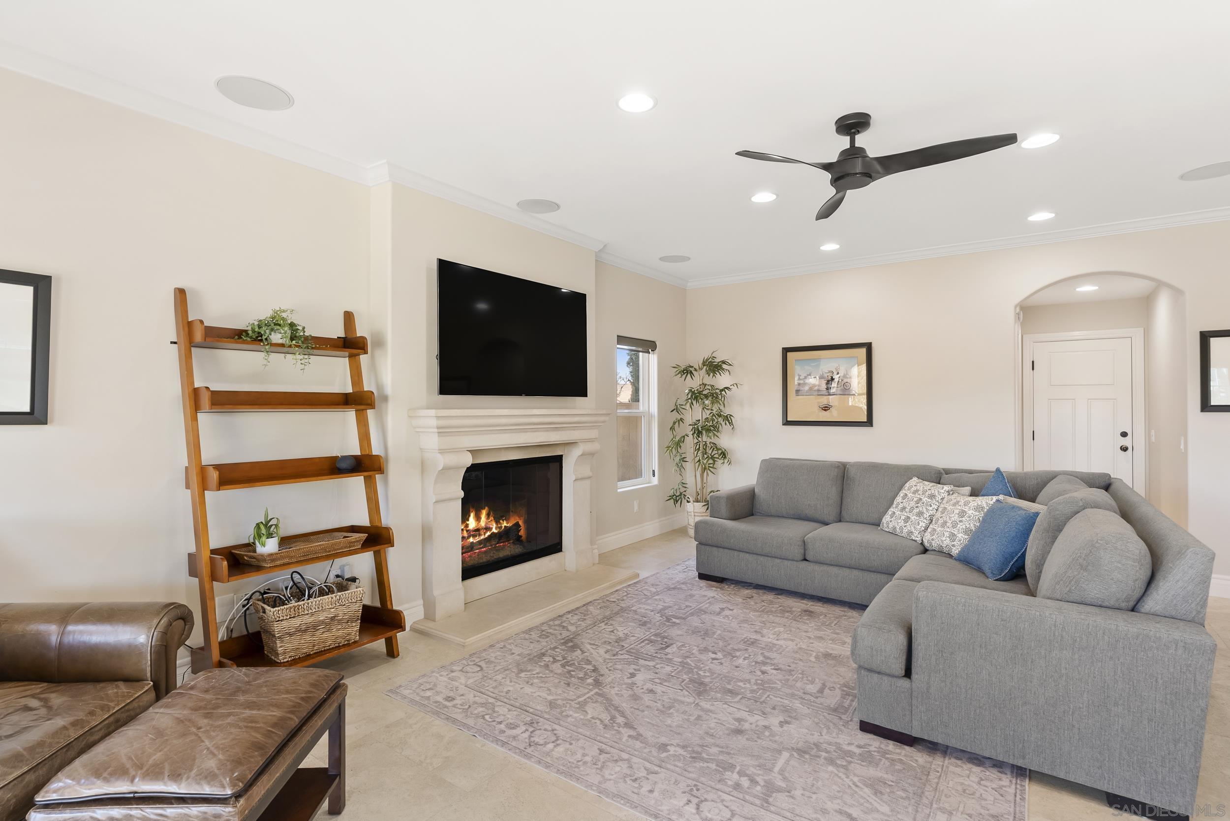 Detail Gallery Image 20 of 61 For 18658  Locksley St, San Diego,  CA 92128 - 4 Beds | 2/1 Baths