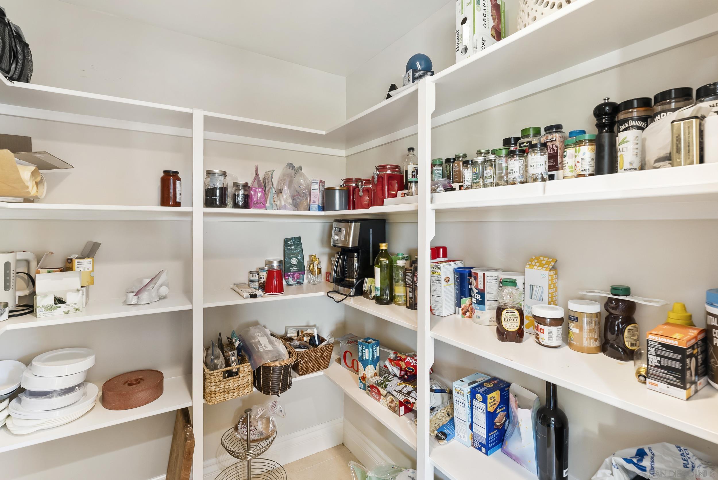 Detail Gallery Image 24 of 61 For 18658  Locksley St, San Diego,  CA 92128 - 4 Beds | 2/1 Baths