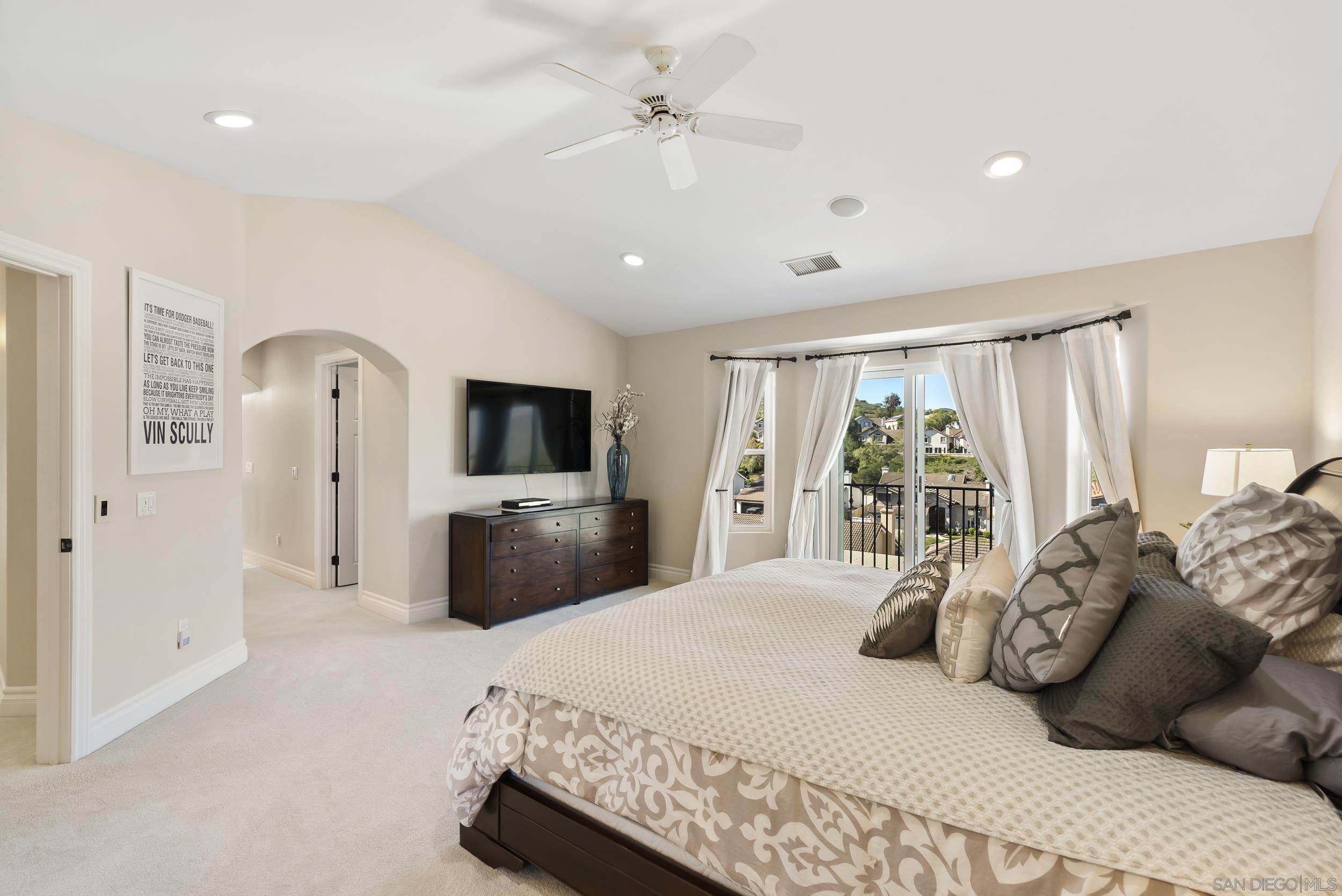 Detail Gallery Image 27 of 61 For 18658  Locksley St, San Diego,  CA 92128 - 4 Beds | 2/1 Baths