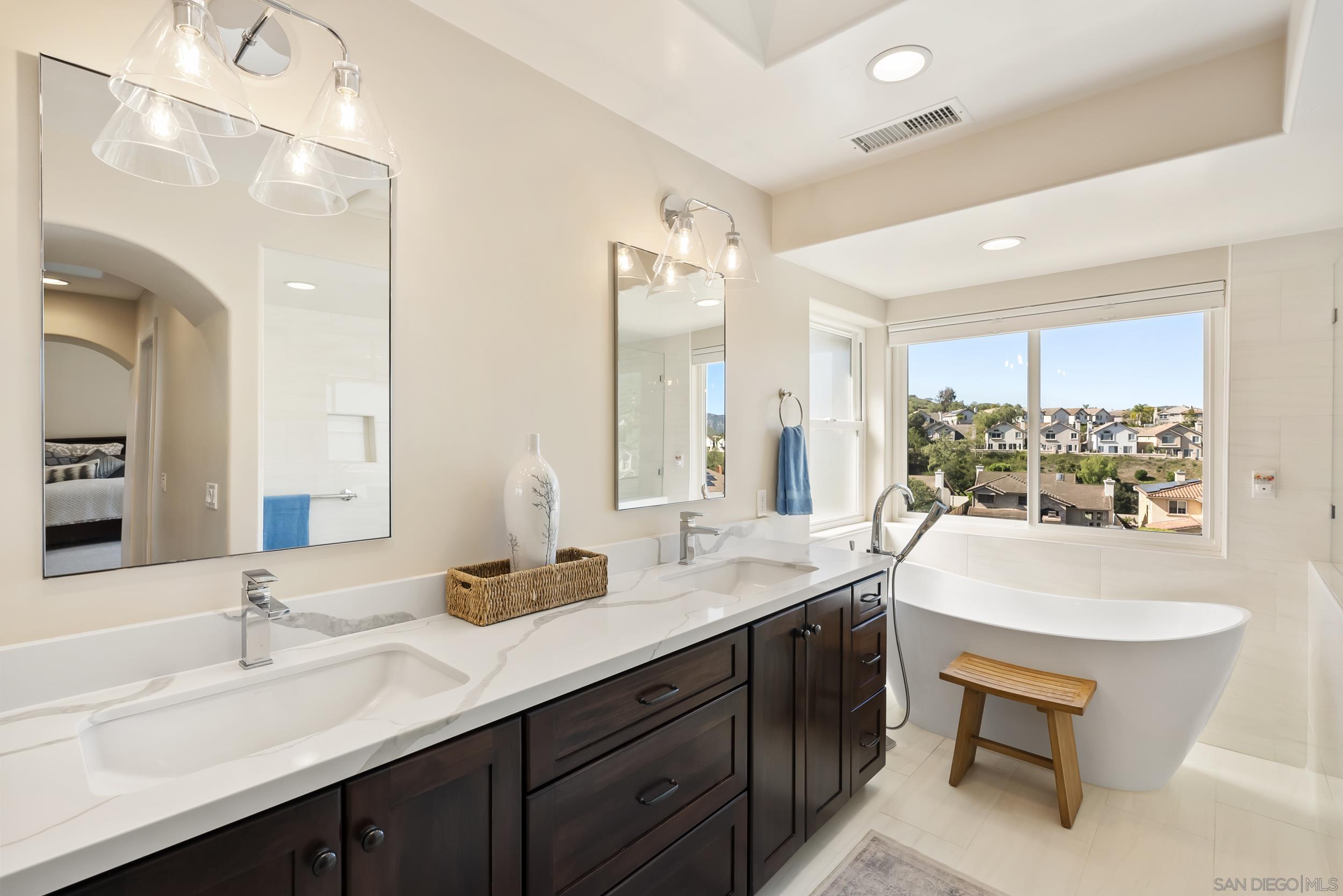 Detail Gallery Image 29 of 61 For 18658  Locksley St, San Diego,  CA 92128 - 4 Beds | 2/1 Baths