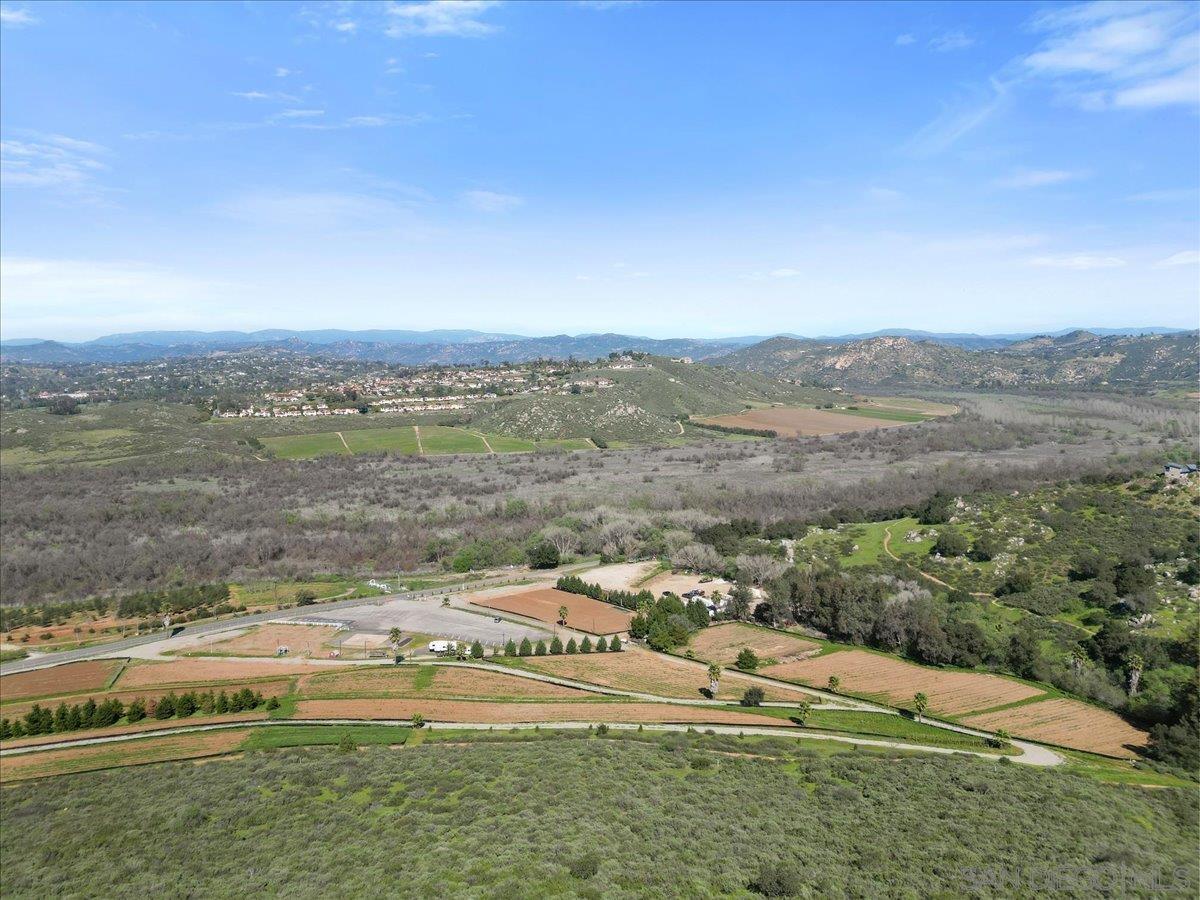 Detail Gallery Image 24 of 53 For 18623  Lancashire Way, San Diego,  CA 92128 - 3 Beds | 2 Baths