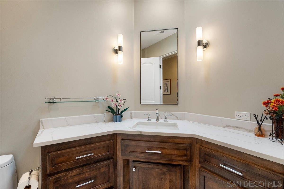 Detail Gallery Image 40 of 53 For 18623  Lancashire Way, San Diego,  CA 92128 - 3 Beds | 2 Baths