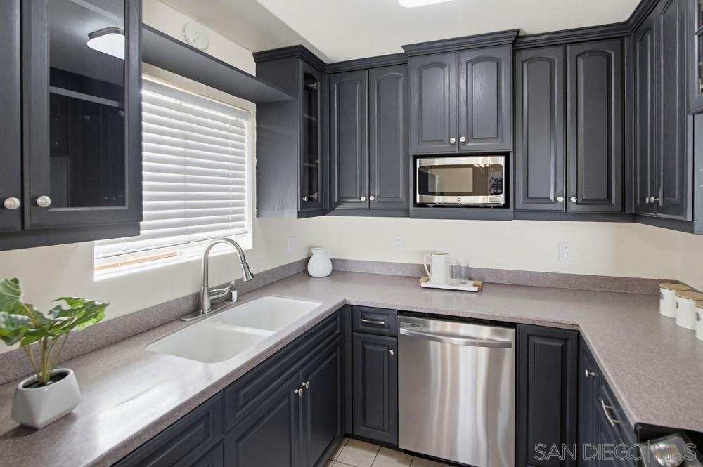 Detail Gallery Image 14 of 46 For 1234  Sangamon Avenue, Spring Valley,  CA 91977 - 3 Beds | 2 Baths
