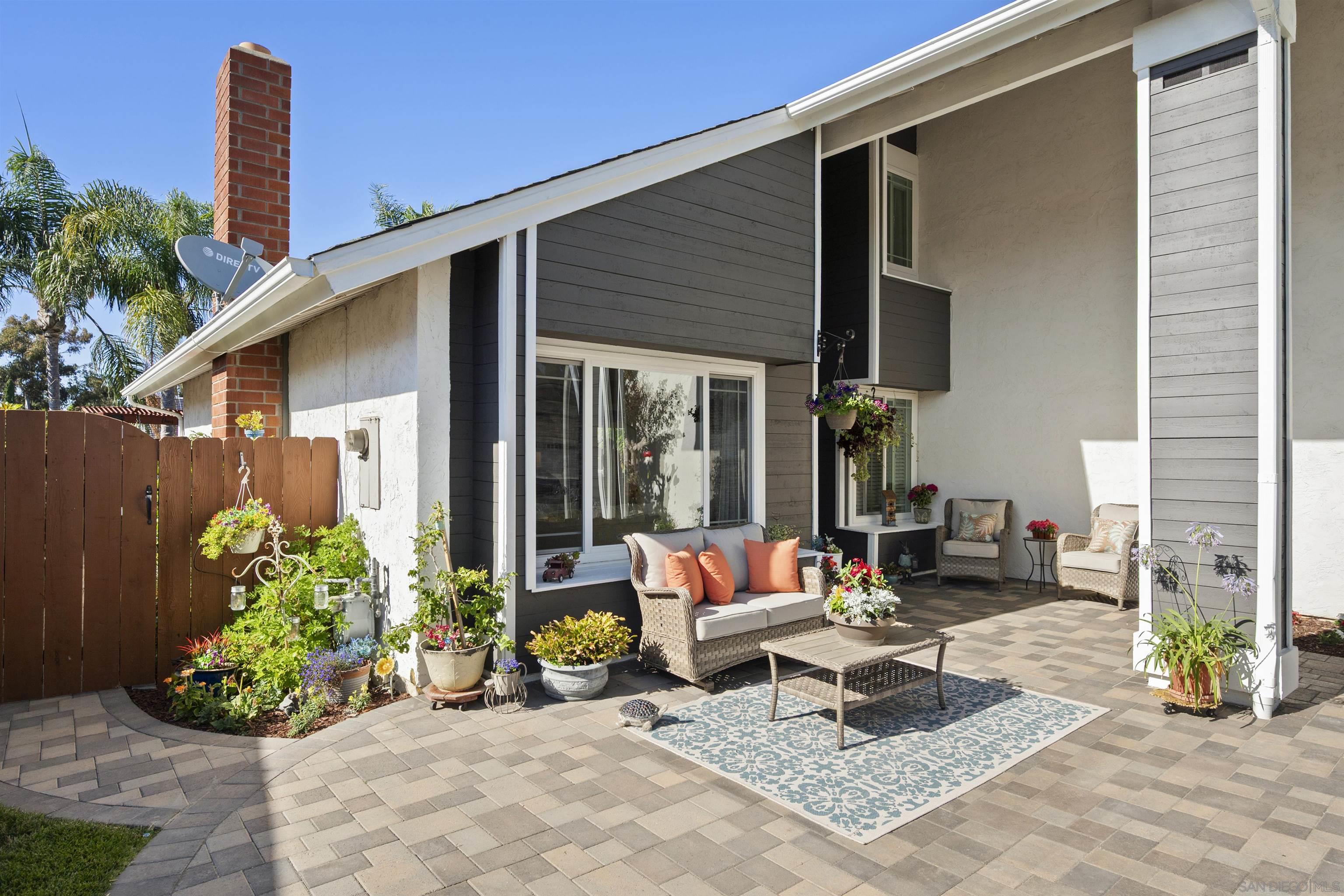 Detail Gallery Image 2 of 48 For 12740  Prairie Dog Ave, San Diego,  CA 92129 - 6 Beds | 3 Baths