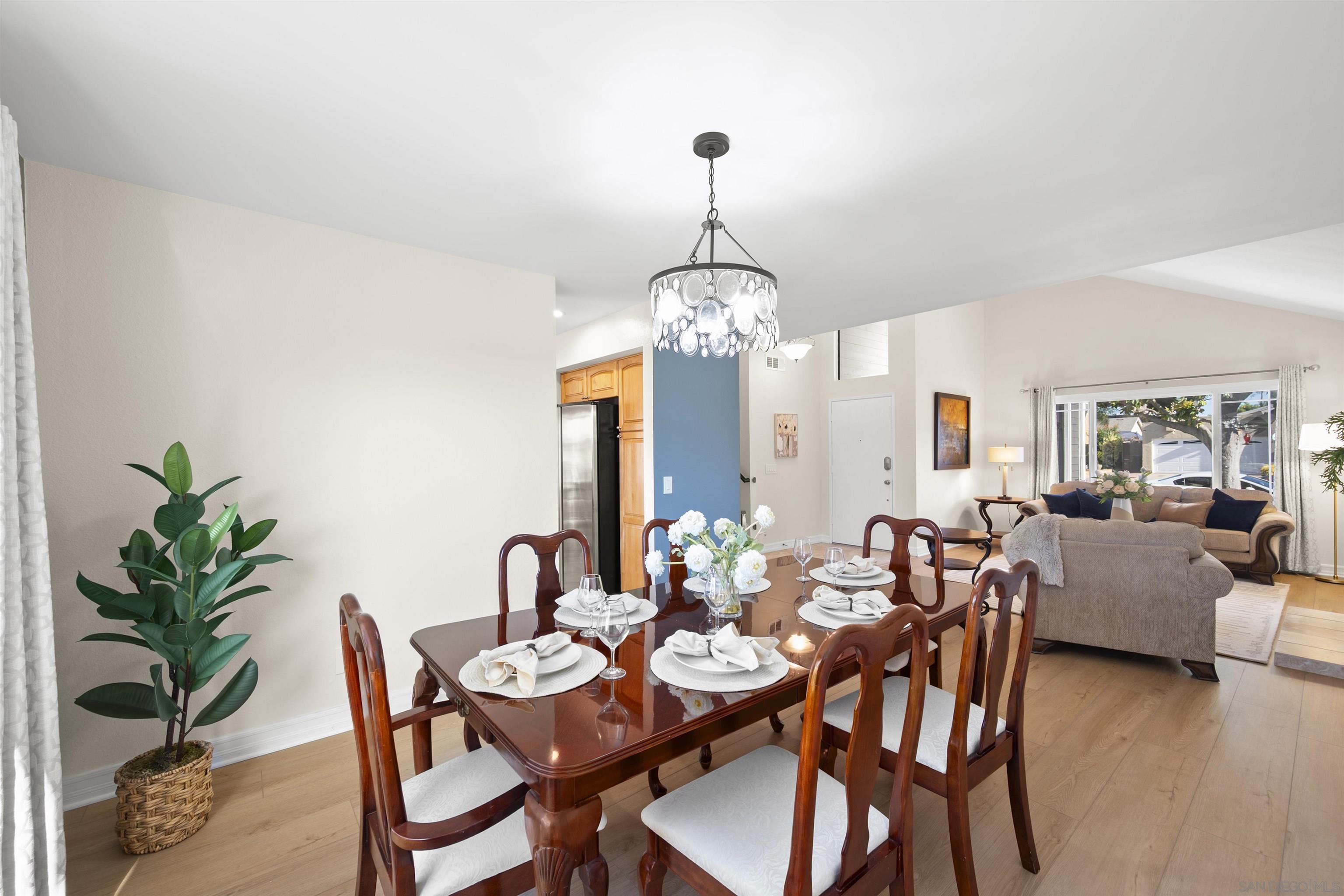 Detail Gallery Image 14 of 48 For 12740  Prairie Dog Ave, San Diego,  CA 92129 - 6 Beds | 3 Baths