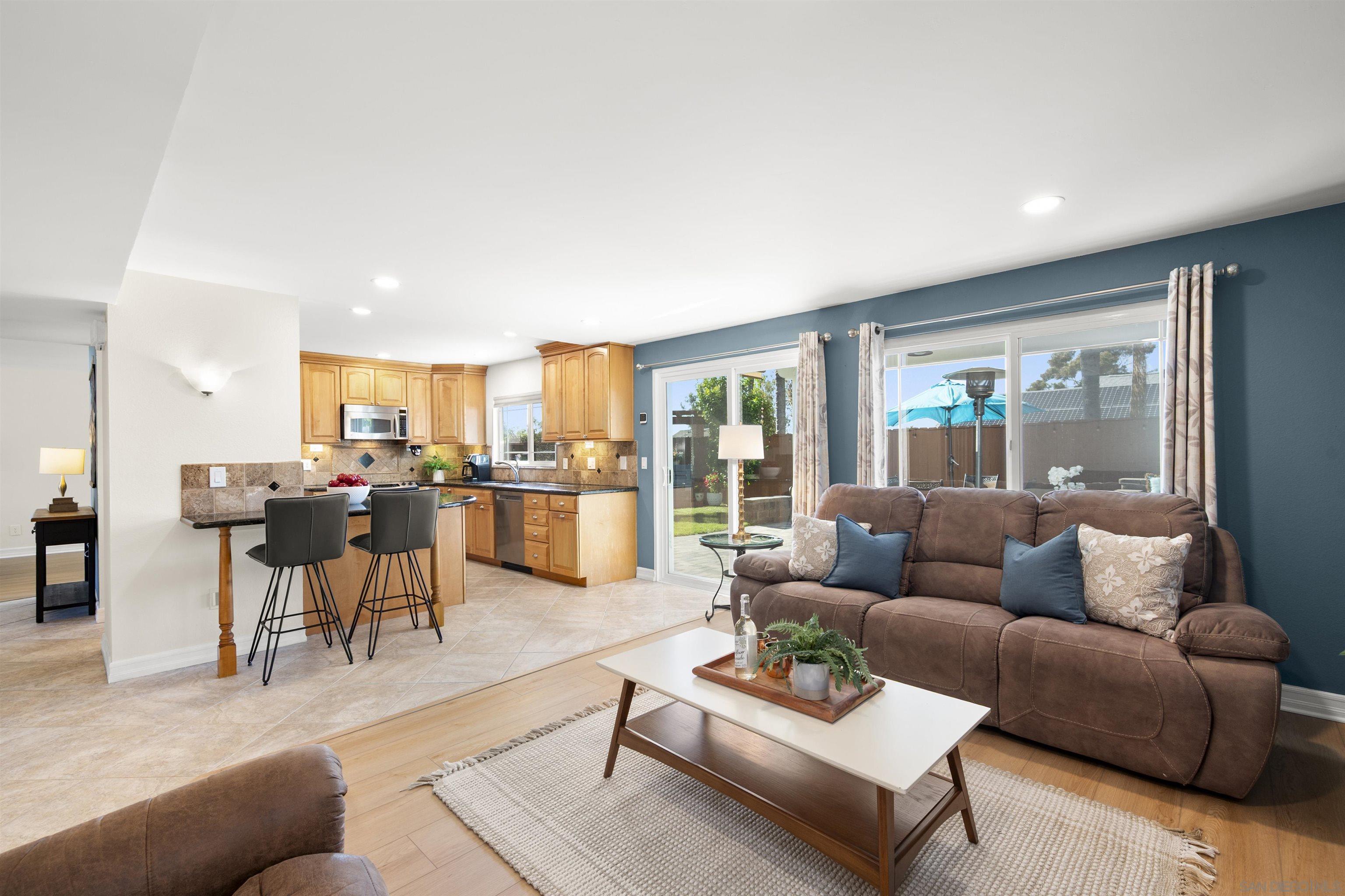 Detail Gallery Image 19 of 48 For 12740  Prairie Dog Ave, San Diego,  CA 92129 - 6 Beds | 3 Baths