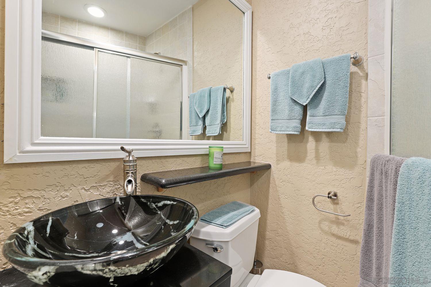 Detail Gallery Image 14 of 31 For 10421  Les Arbres Pl, San Diego,  CA 92131 - 4 Beds | 4 Baths