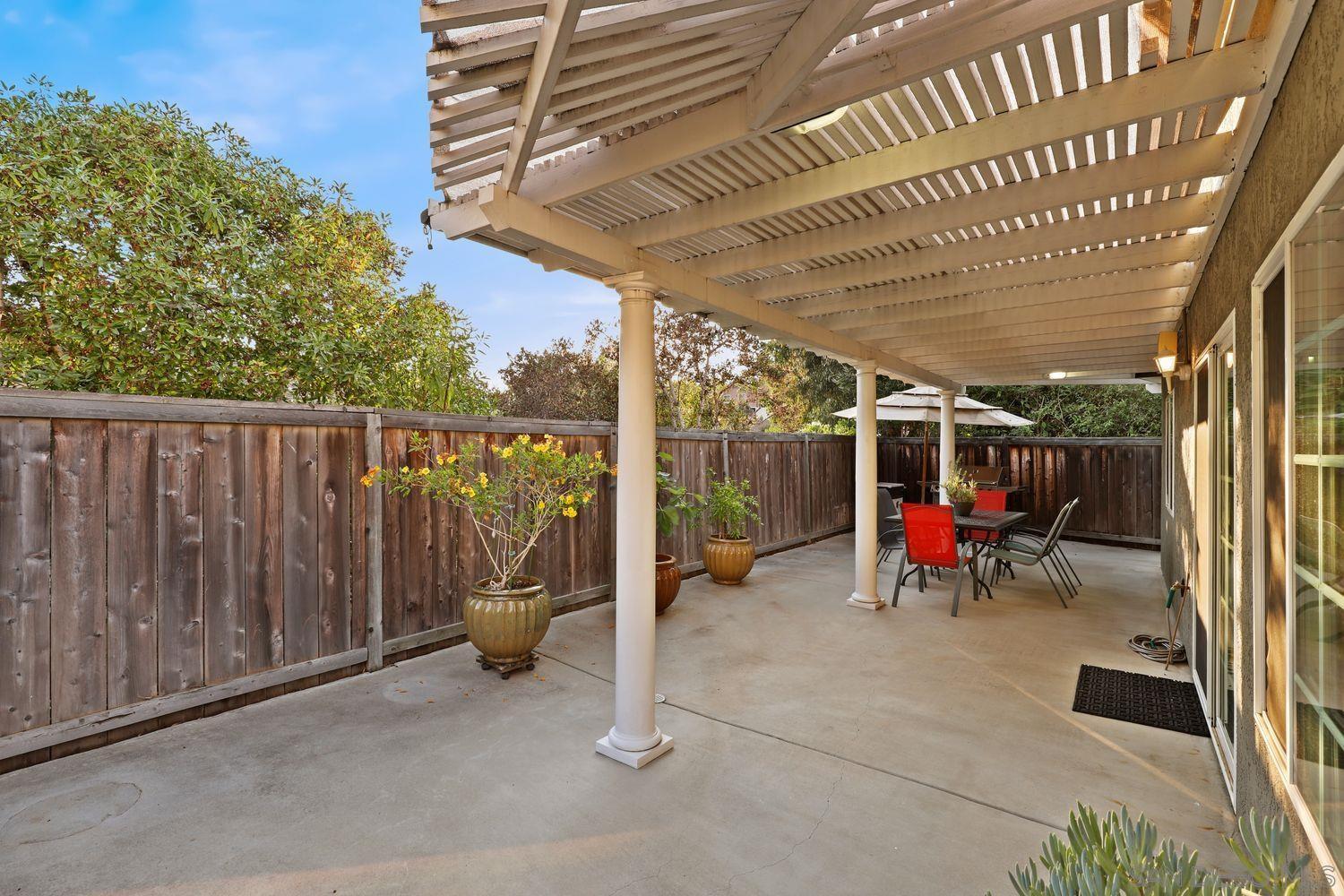 Detail Gallery Image 22 of 31 For 10421  Les Arbres Pl, San Diego,  CA 92131 - 4 Beds | 4 Baths