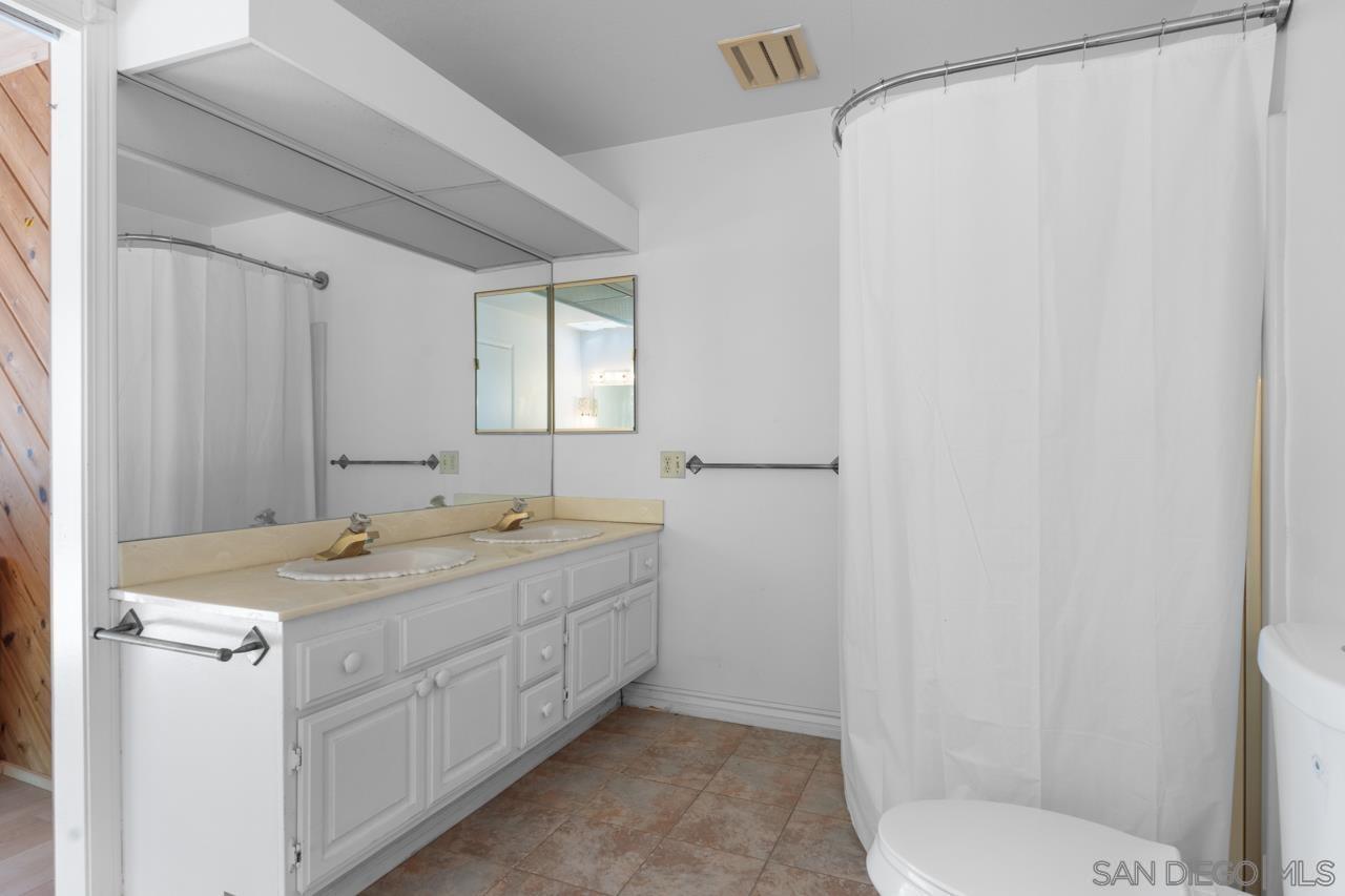 Detail Gallery Image 14 of 39 For 2665  Kauana Loa Dr, Escondido,  CA 92029 - 6 Beds | 4 Baths