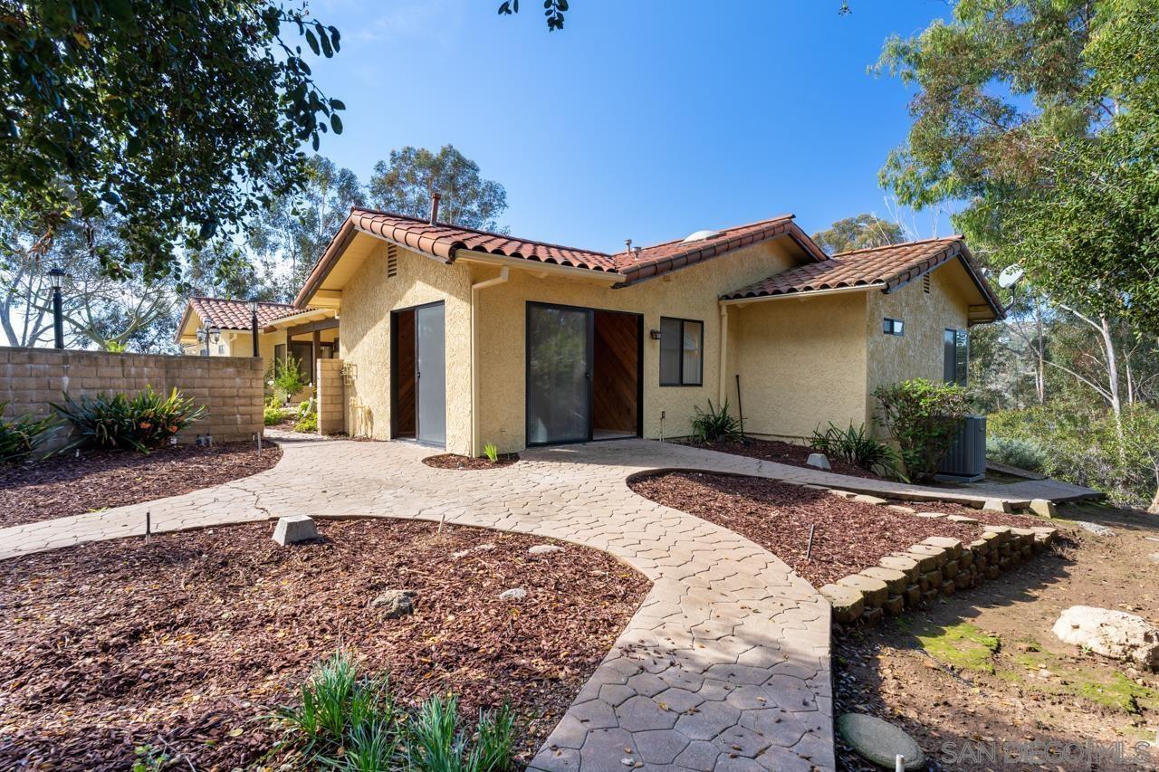 Detail Gallery Image 20 of 39 For 2665  Kauana Loa Dr, Escondido,  CA 92029 - 6 Beds | 4 Baths