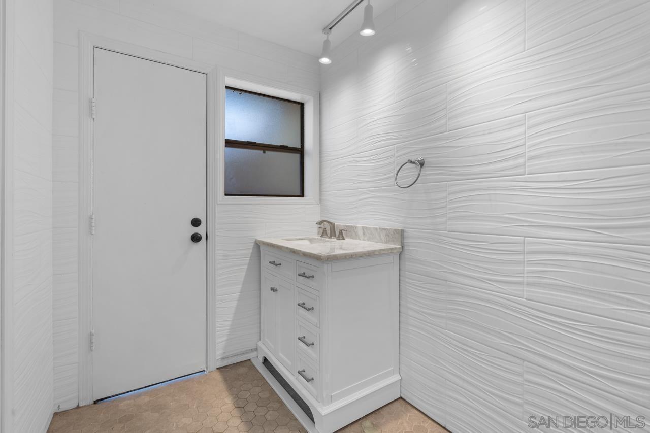 Detail Gallery Image 38 of 39 For 2665  Kauana Loa Dr, Escondido,  CA 92029 - 6 Beds | 4 Baths