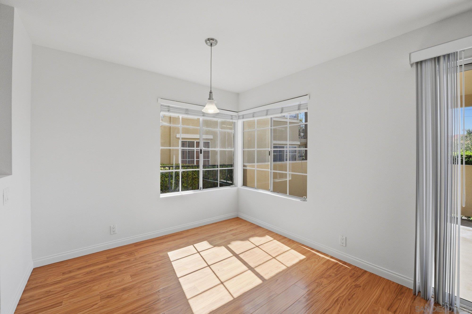 Detail Gallery Image 4 of 28 For 7330  Calle Cristobal  #87,  San Diego,  CA 92126 - 2 Beds | 2 Baths