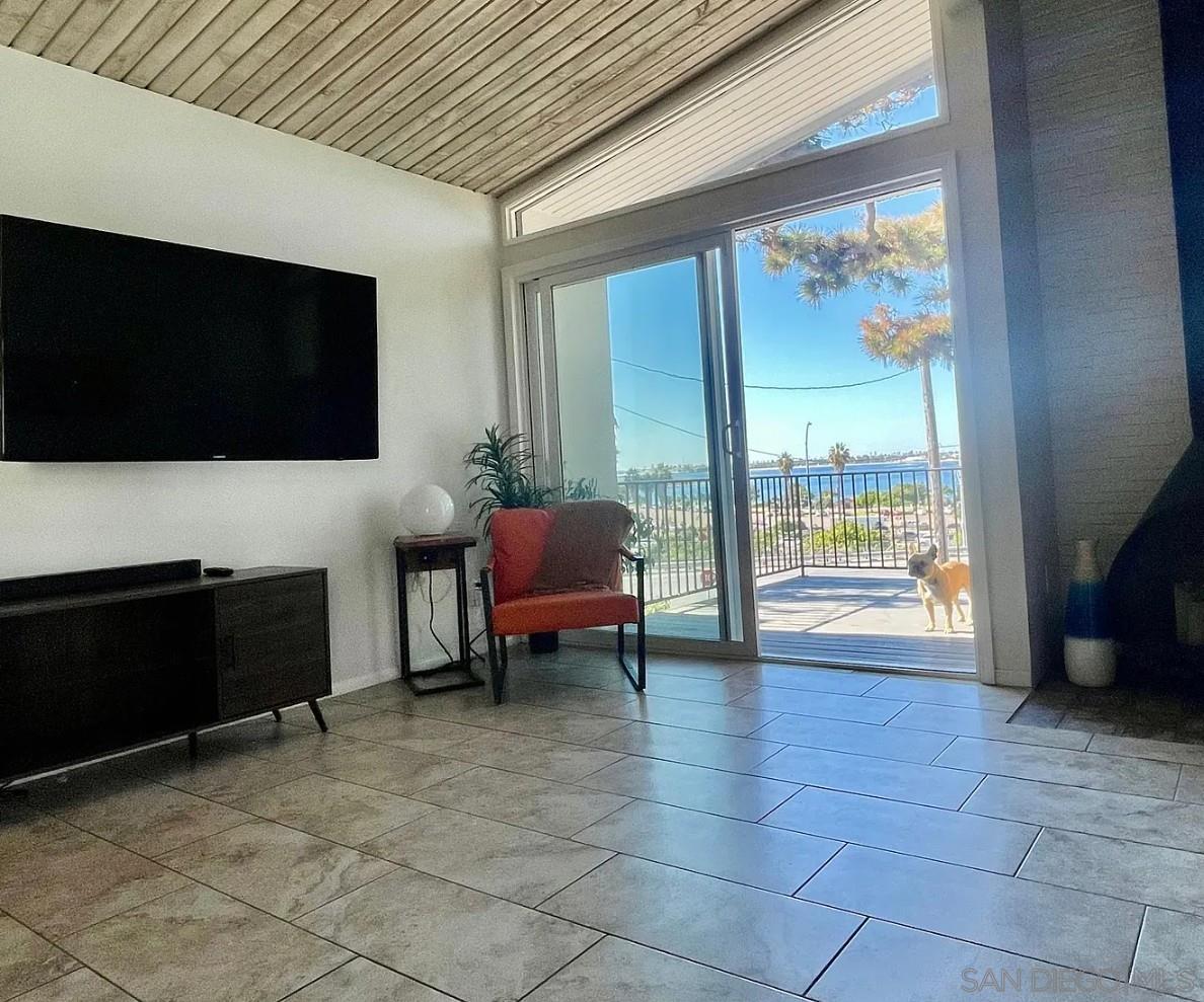 Detail Gallery Image 17 of 19 For 2893  Mcgraw St, San Diego,  CA 92117 - 2 Beds | 2 Baths