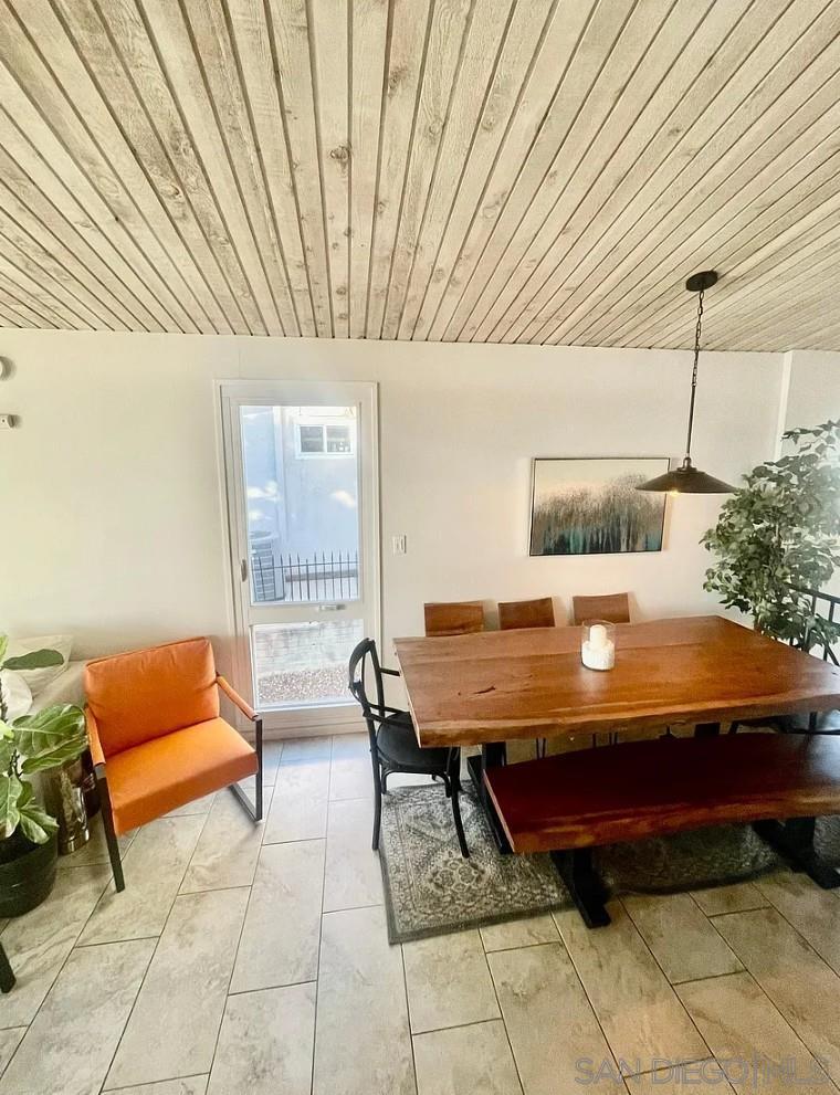 Detail Gallery Image 18 of 19 For 2893  Mcgraw St, San Diego,  CA 92117 - 2 Beds | 2 Baths