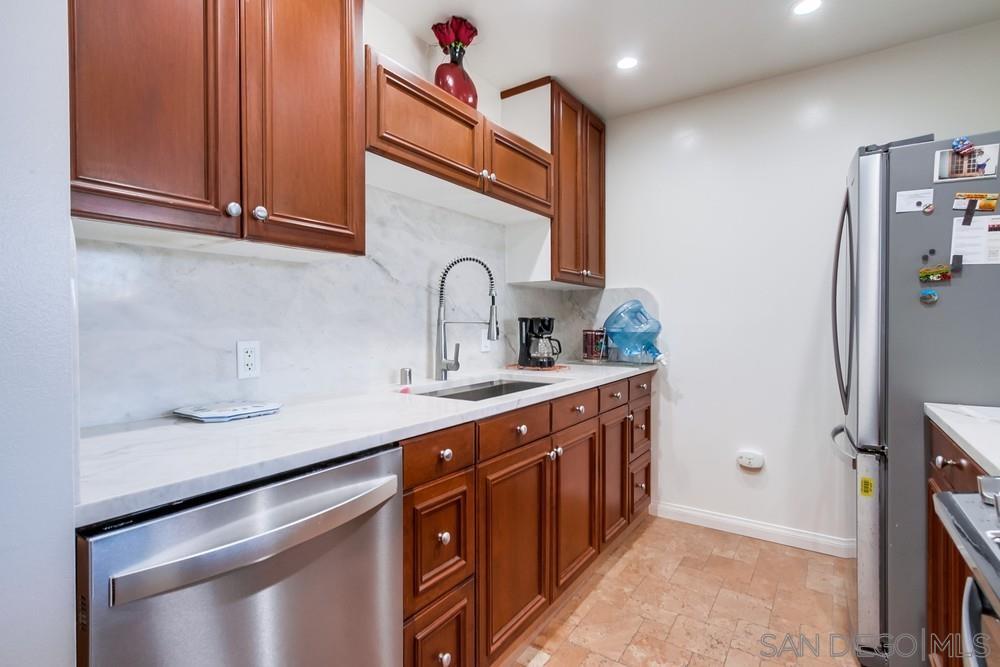 Detail Gallery Image 11 of 32 For 820  Frances Drive, Vista,  CA 92084 - 3 Beds | 1 Baths