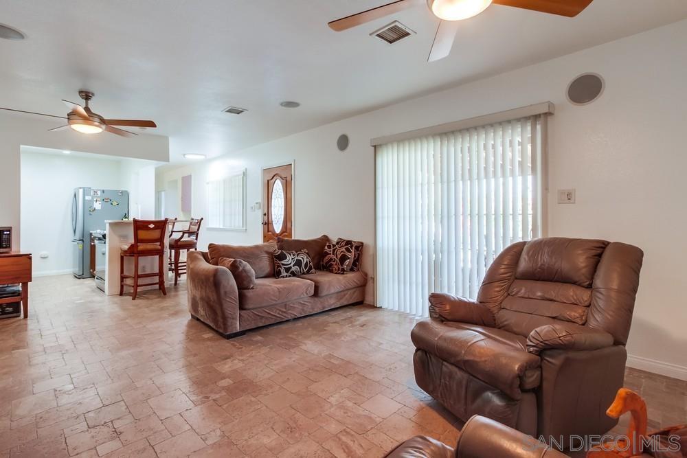 Detail Gallery Image 7 of 32 For 820  Frances Drive, Vista,  CA 92084 - 3 Beds | 1 Baths