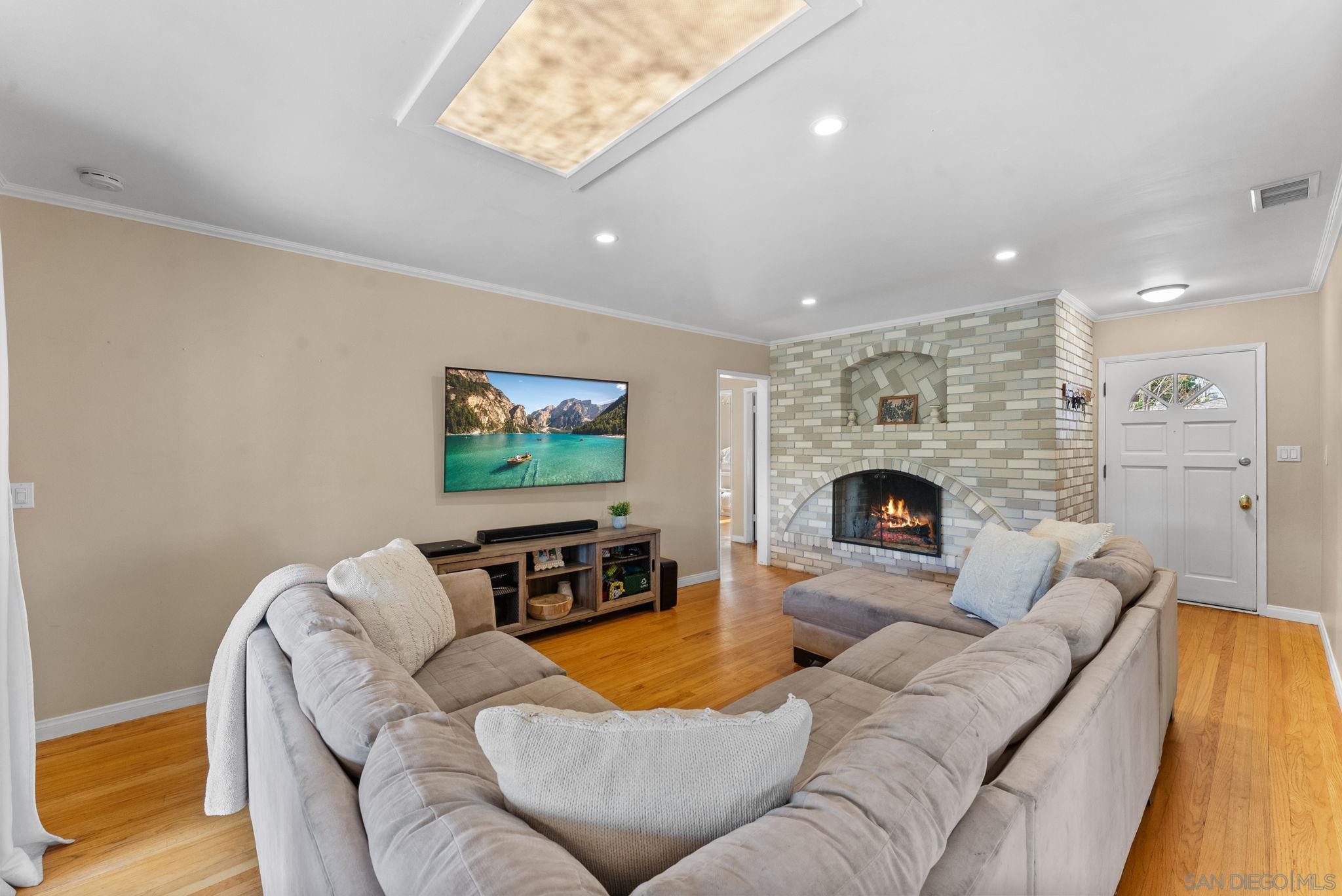 Detail Gallery Image 6 of 38 For 6591  Eldridge St, San Diego,  CA 92120 - 4 Beds | 2 Baths