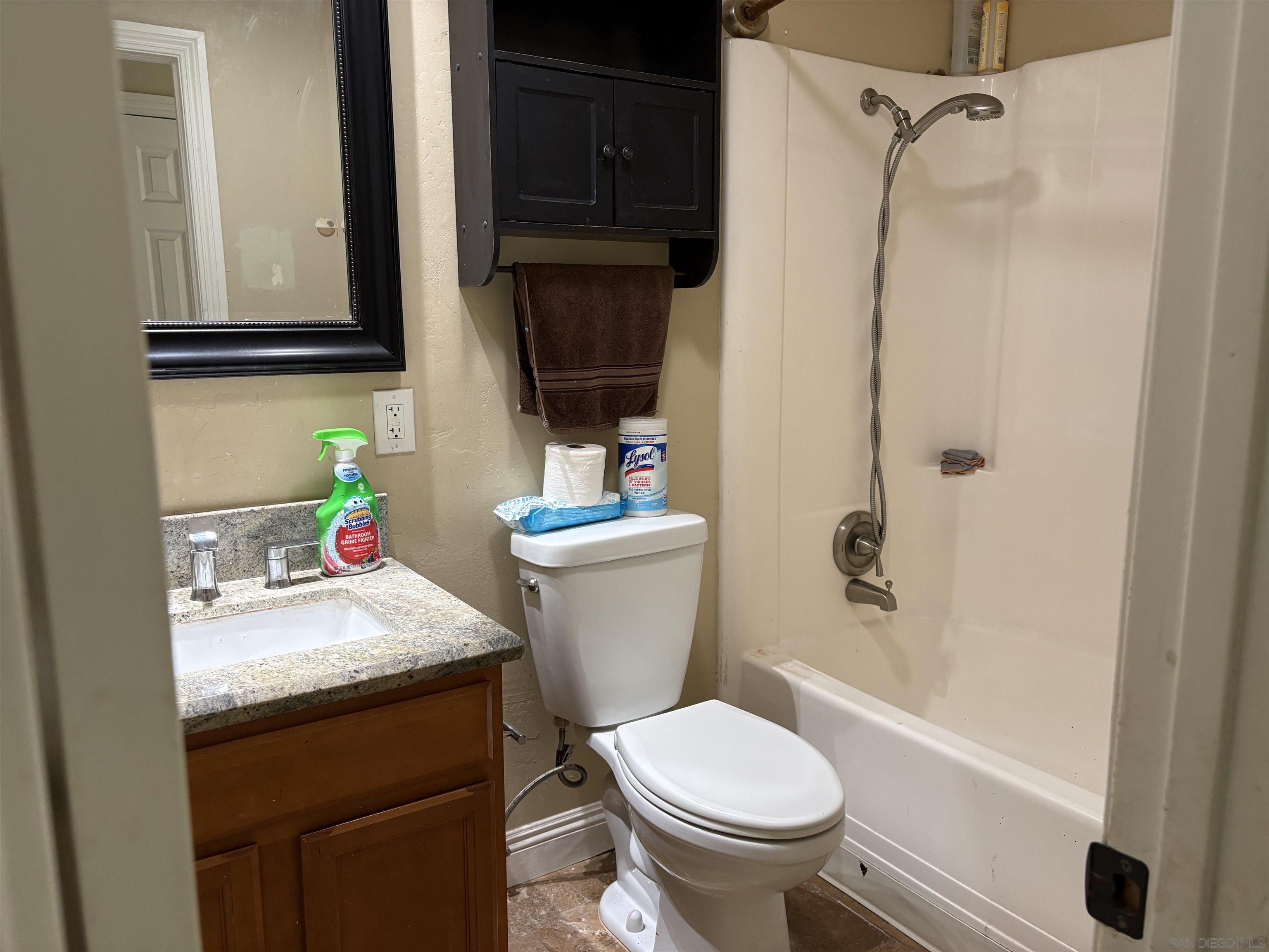 Detail Gallery Image 4 of 10 For 12614  Orohaven Ln, Poway,  CA 92064 - 4 Beds | 2 Baths