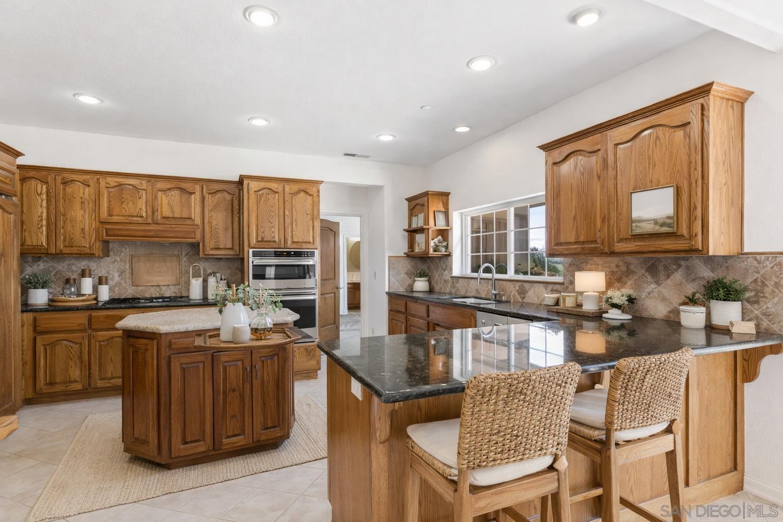 Detail Gallery Image 19 of 48 For 4417  Fallsbrae Road, Fallbrook,  CA 92028 - 4 Beds | 3/1 Baths