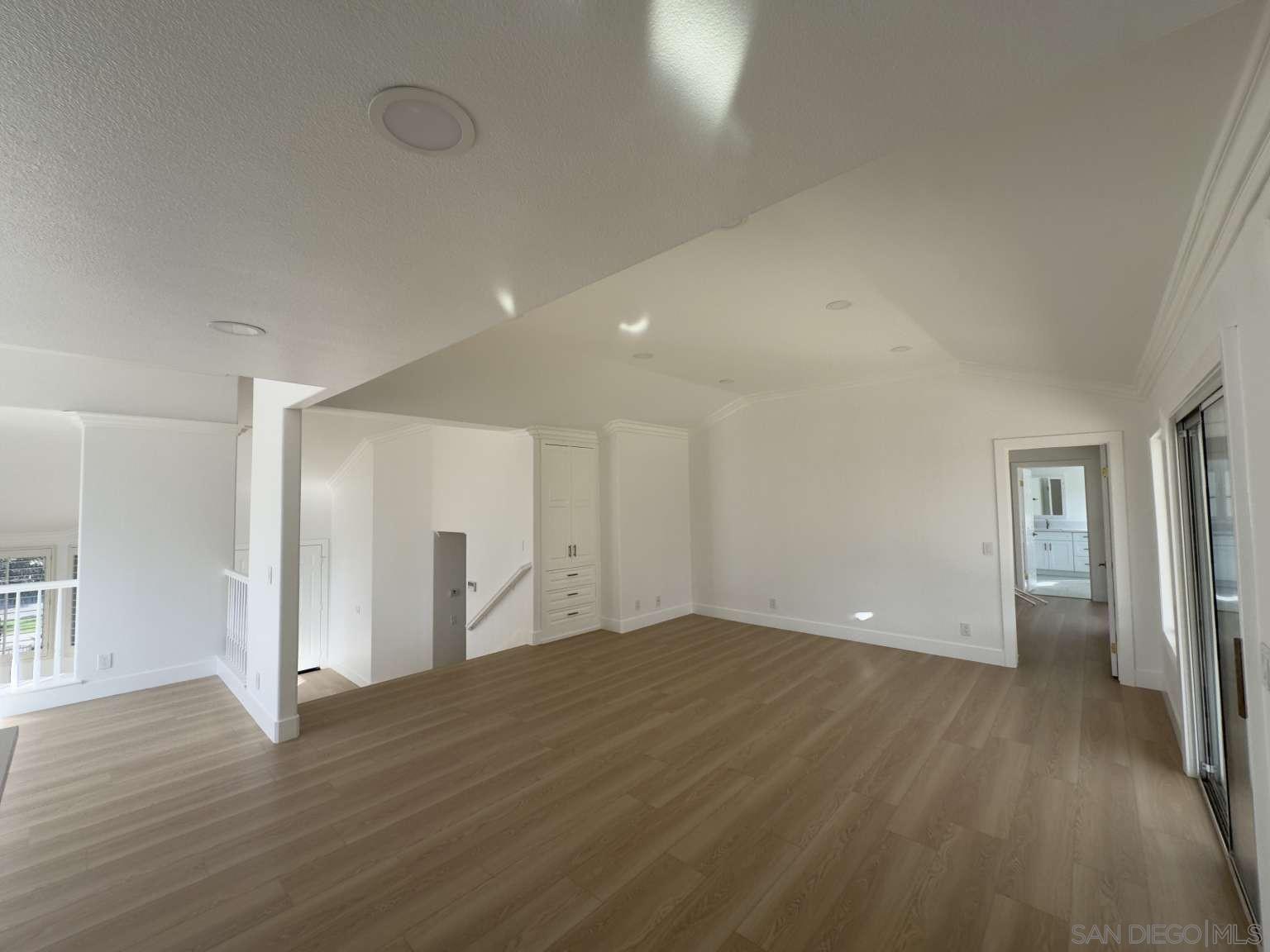 Detail Gallery Image 11 of 35 For 2227  Mapleleaf Ave, Newbury Park,  CA 91320 - 4 Beds | 2/1 Baths