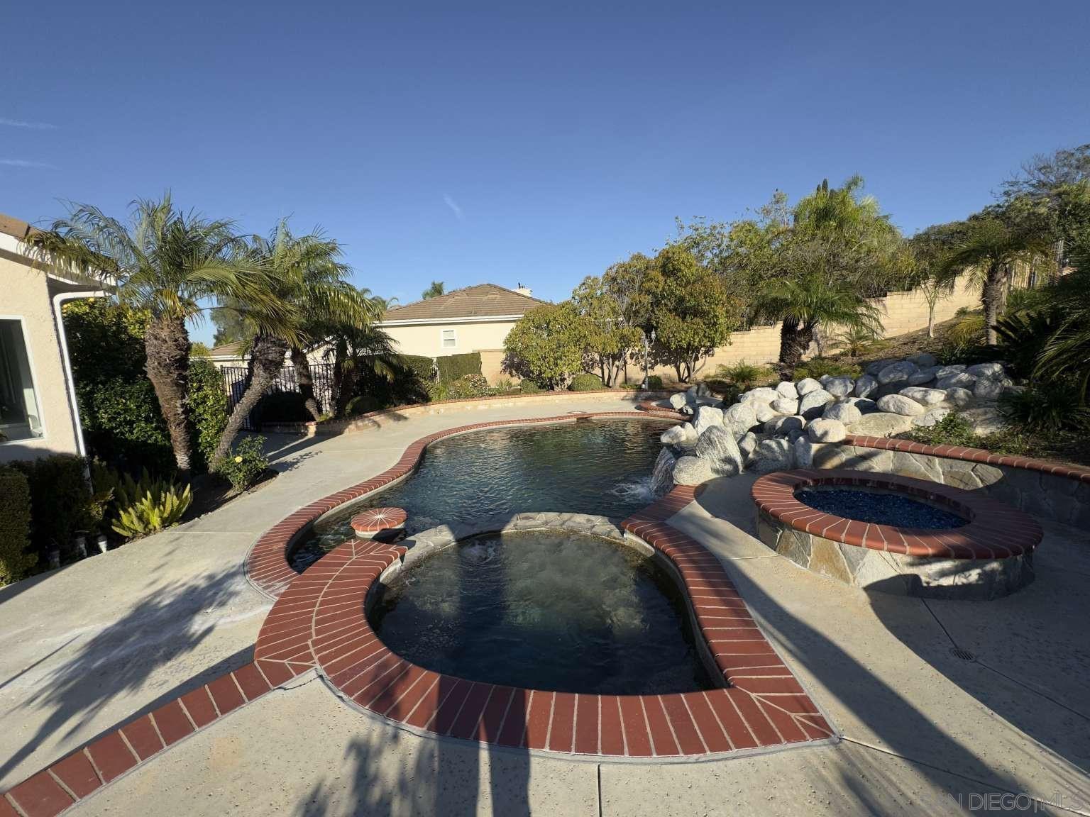 Detail Gallery Image 22 of 35 For 2227  Mapleleaf Ave, Newbury Park,  CA 91320 - 4 Beds | 2/1 Baths