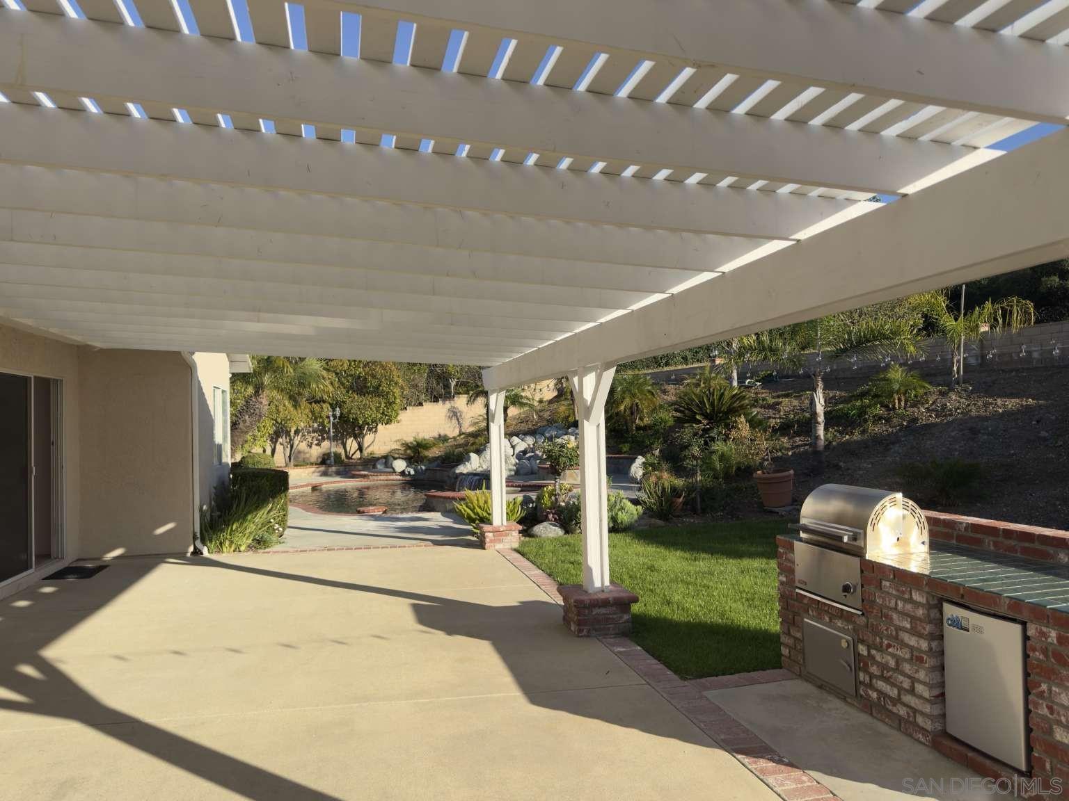 Detail Gallery Image 25 of 35 For 2227  Mapleleaf Ave, Newbury Park,  CA 91320 - 4 Beds | 2/1 Baths