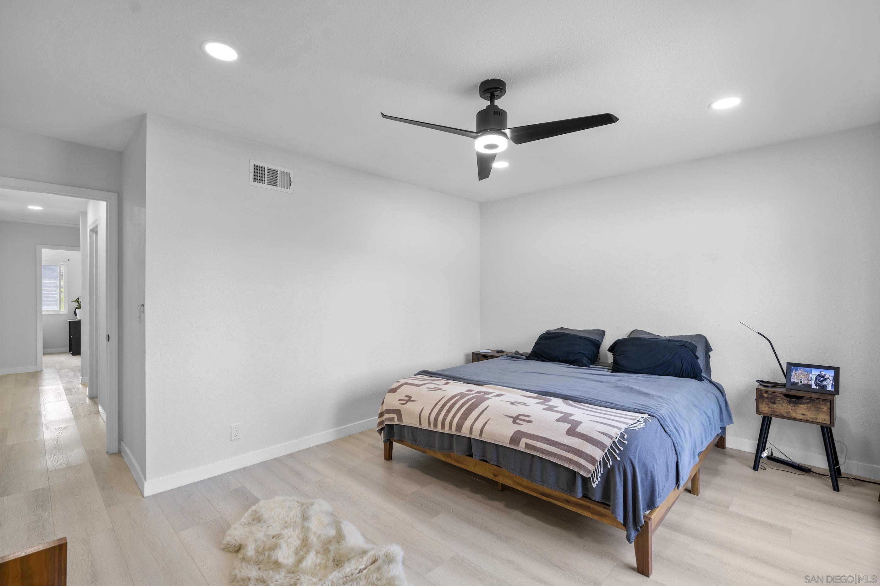 Detail Gallery Image 17 of 27 For 7573  Gayneswood Way, San Diego,  CA 92139 - 4 Beds | 2/1 Baths