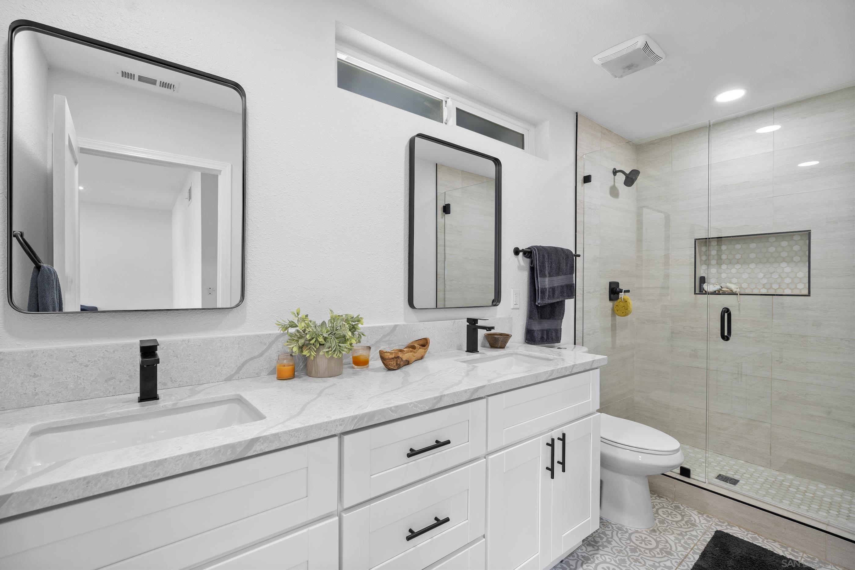 Detail Gallery Image 18 of 27 For 7573  Gayneswood Way, San Diego,  CA 92139 - 4 Beds | 2/1 Baths