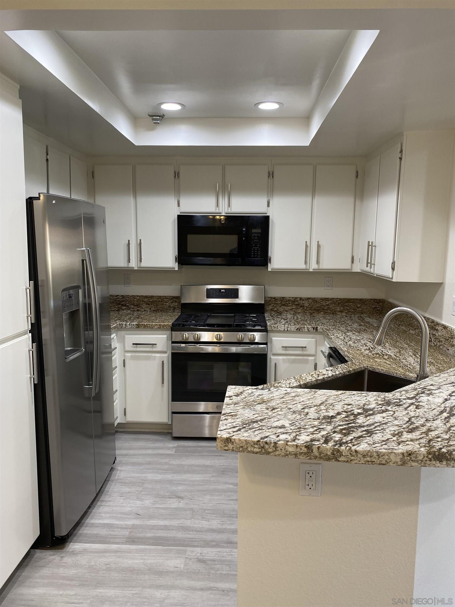 Detail Gallery Image 5 of 10 For 12530  Carmel Creek Road  127, San Diego,  CA 92130 - 1 Beds | 1 Baths