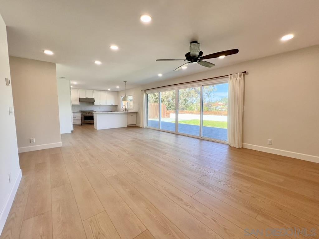 Detail Gallery Image 3 of 14 For 1044  Nolbey Street, Cardiff By The Sea,  CA 92007 - 3 Beds | 2 Baths