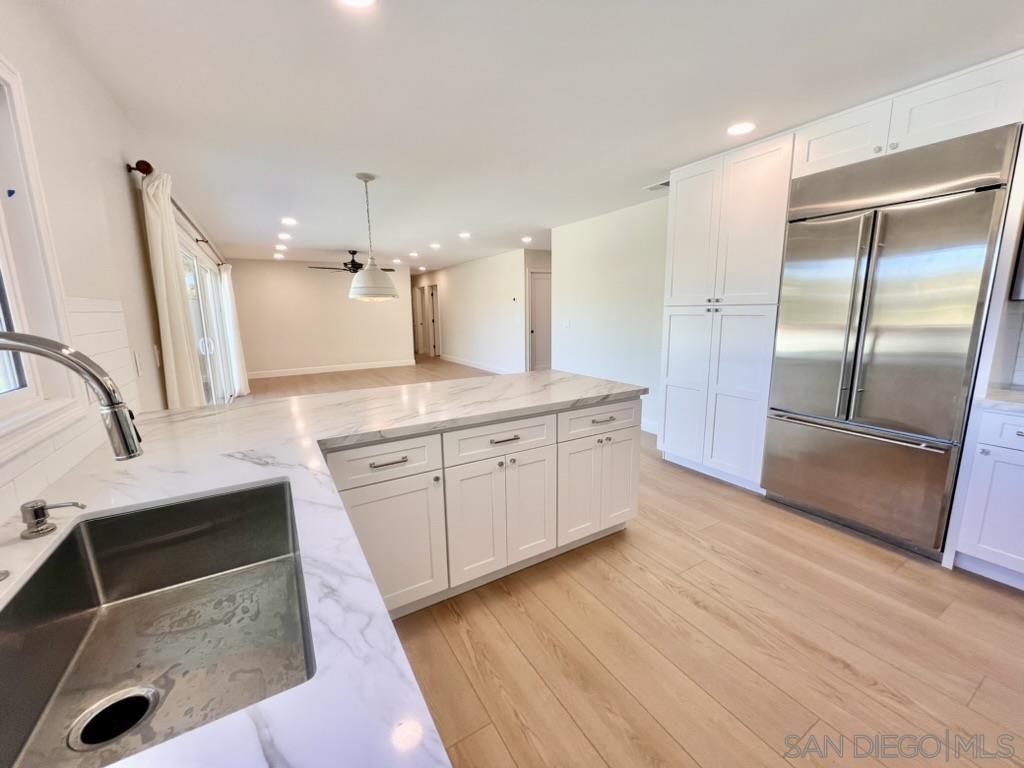 Detail Gallery Image 9 of 14 For 1044  Nolbey Street, Cardiff By The Sea,  CA 92007 - 3 Beds | 2 Baths