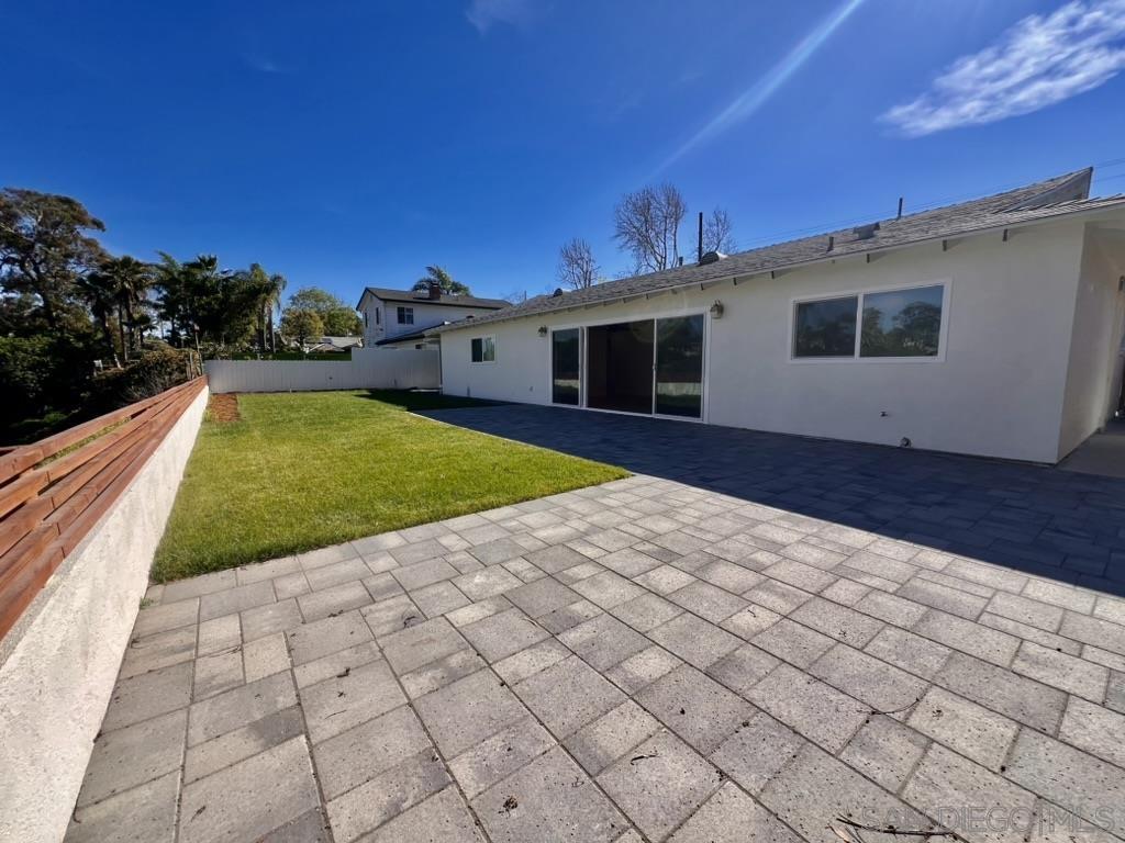 Detail Gallery Image 10 of 14 For 1044  Nolbey Street, Cardiff By The Sea,  CA 92007 - 3 Beds | 2 Baths