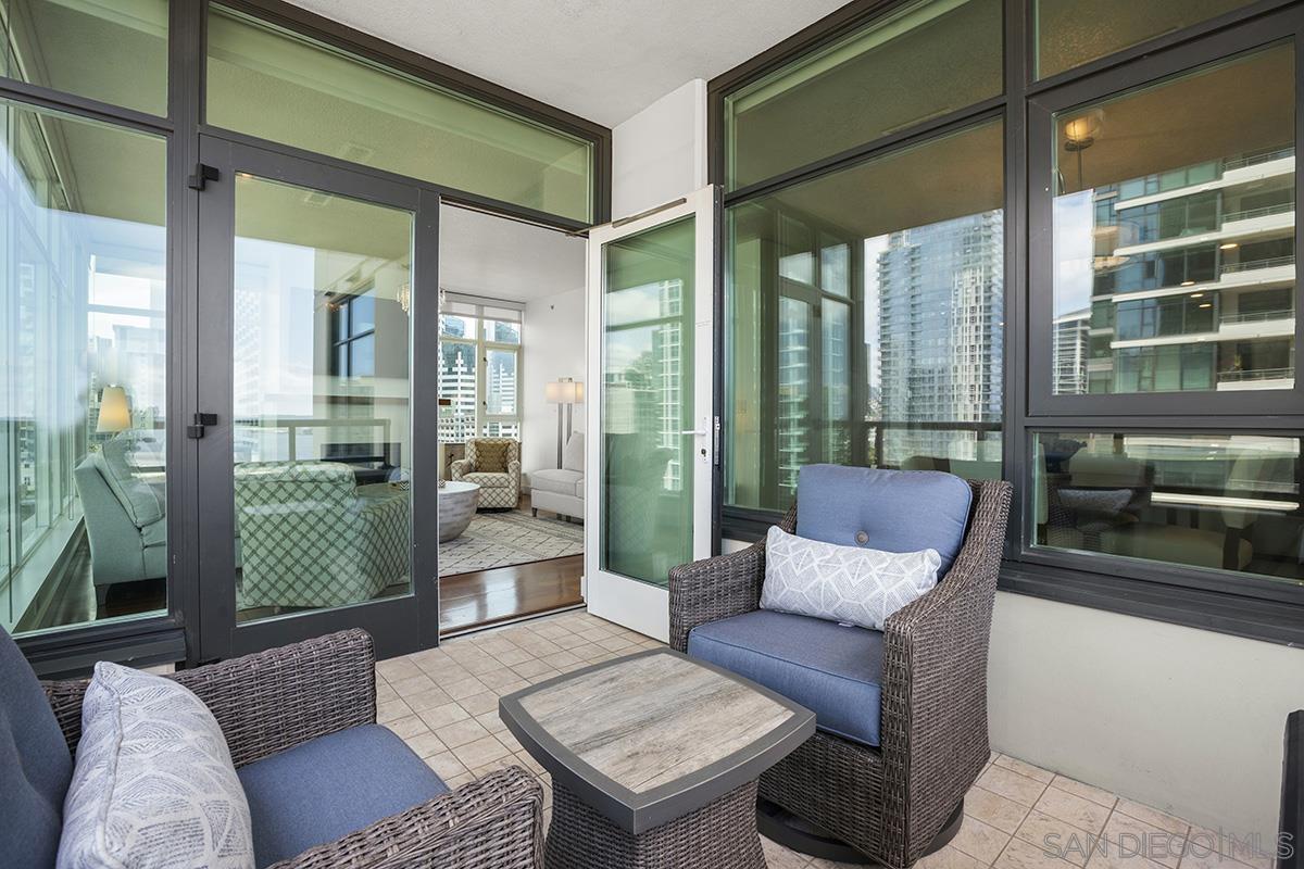 Detail Gallery Image 14 of 61 For 1199  Pacific Hwy  1002, San Diego,  CA 92101 - 2 Beds | 2 Baths