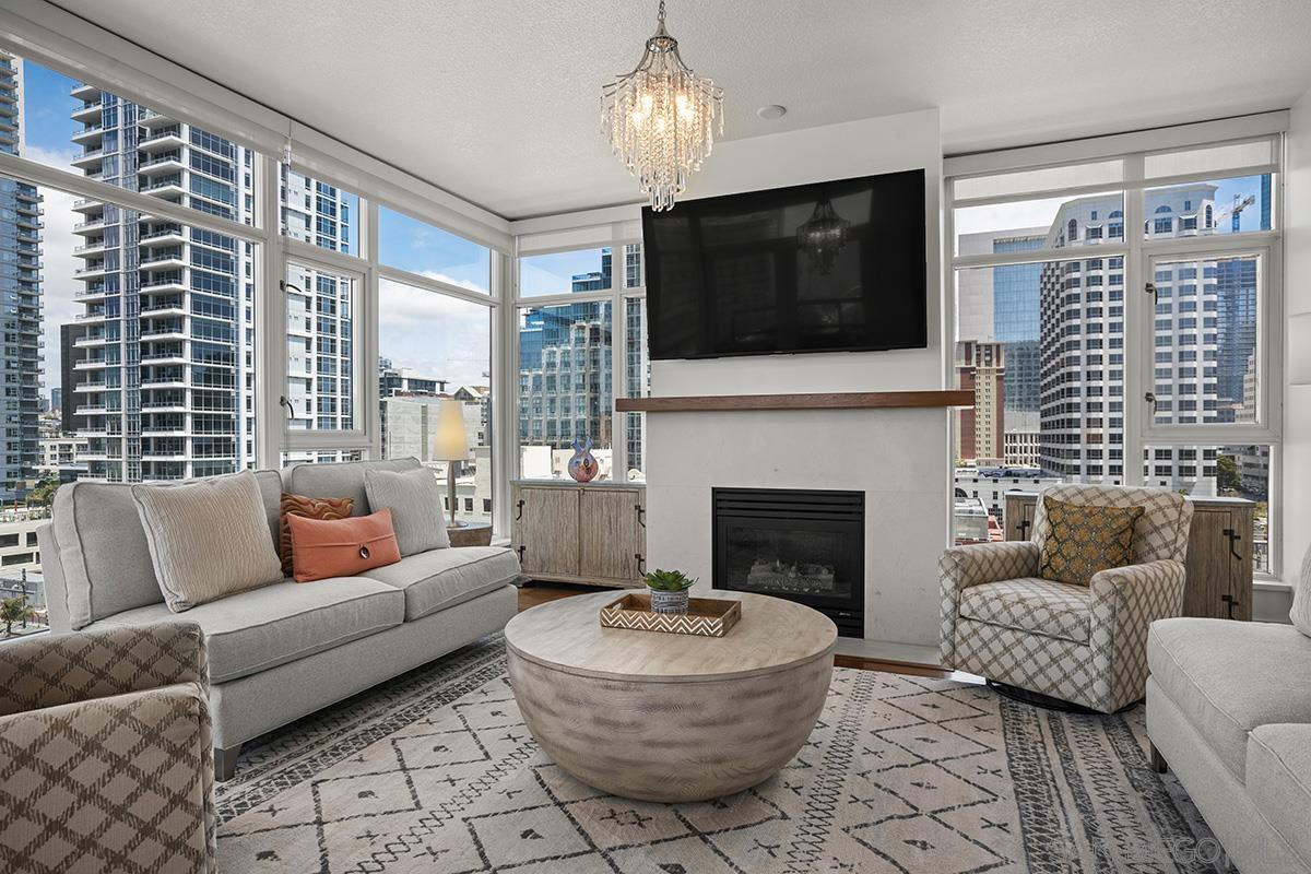 Detail Gallery Image 4 of 61 For 1199  Pacific Hwy  1002, San Diego,  CA 92101 - 2 Beds | 2 Baths