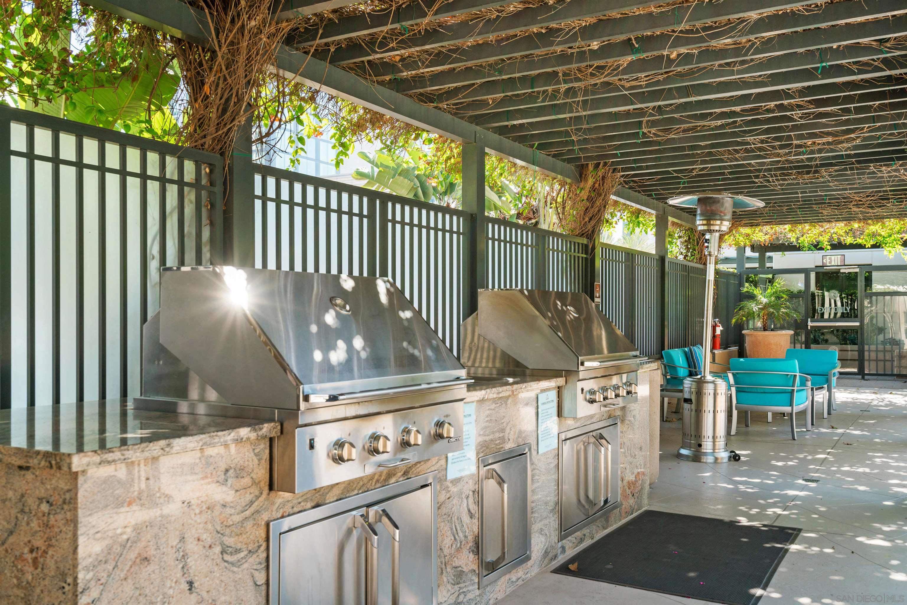 Detail Gallery Image 34 of 61 For 1199  Pacific Hwy  1002, San Diego,  CA 92101 - 2 Beds | 2 Baths