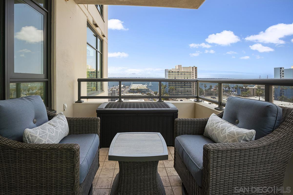 Detail Gallery Image 9 of 61 For 1199  Pacific Hwy  1002, San Diego,  CA 92101 - 2 Beds | 2 Baths