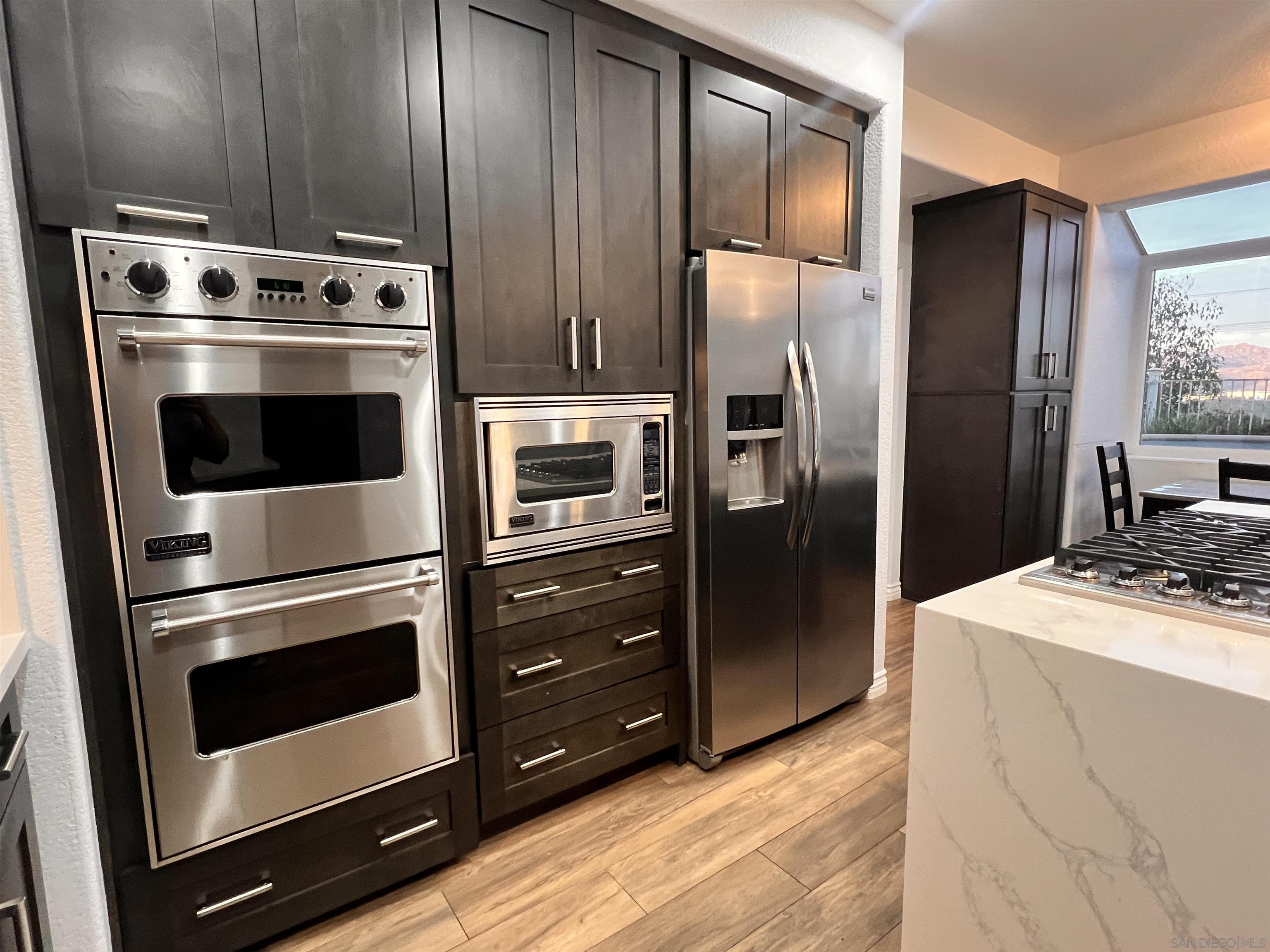 Detail Gallery Image 4 of 26 For 11491  Cypress Canyon Park Dr, San Diego,  CA 92131 - 5 Beds | 3 Baths