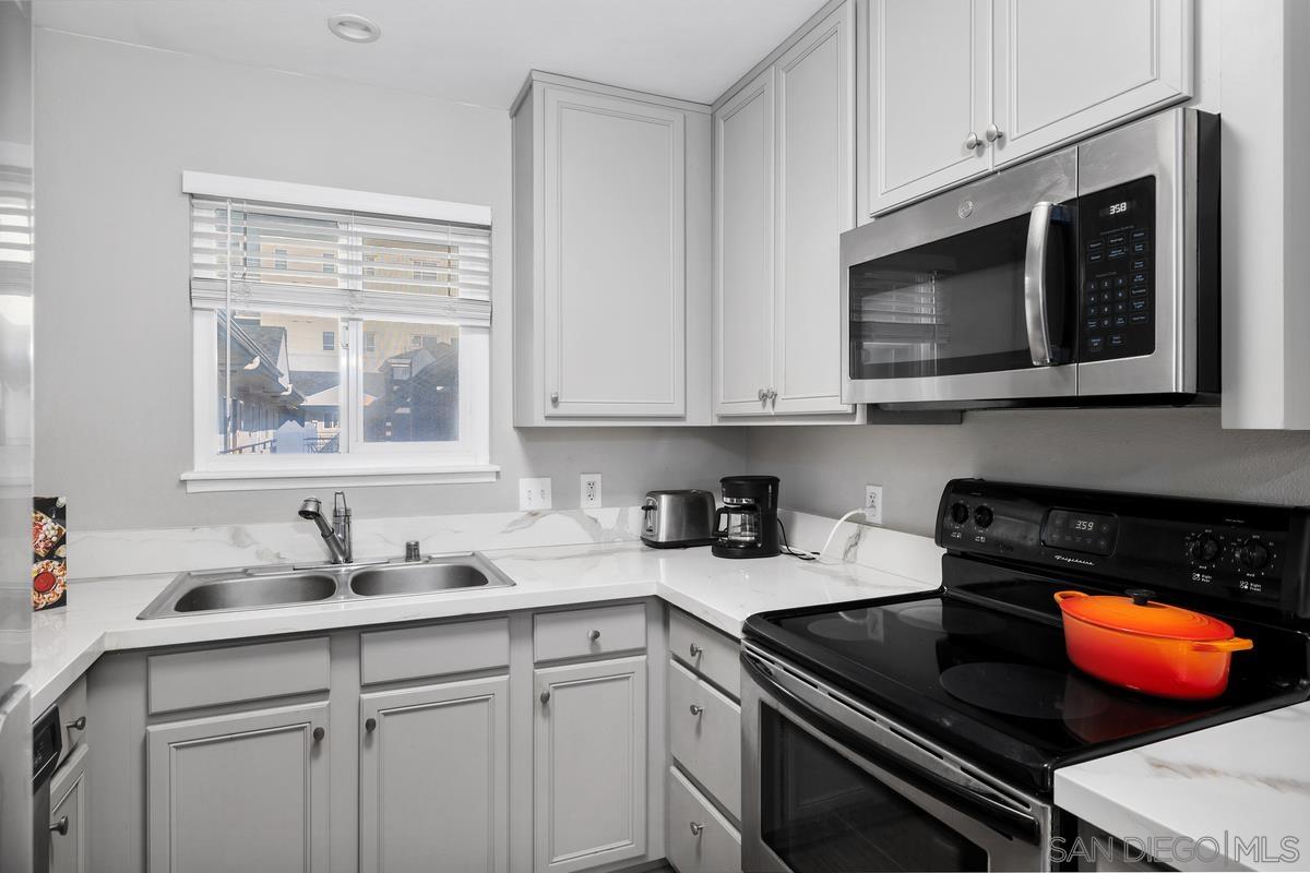 Detail Gallery Image 10 of 27 For 1756  Esssex St  #311,  San Diego,  CA 92103 - 1 Beds | 1 Baths