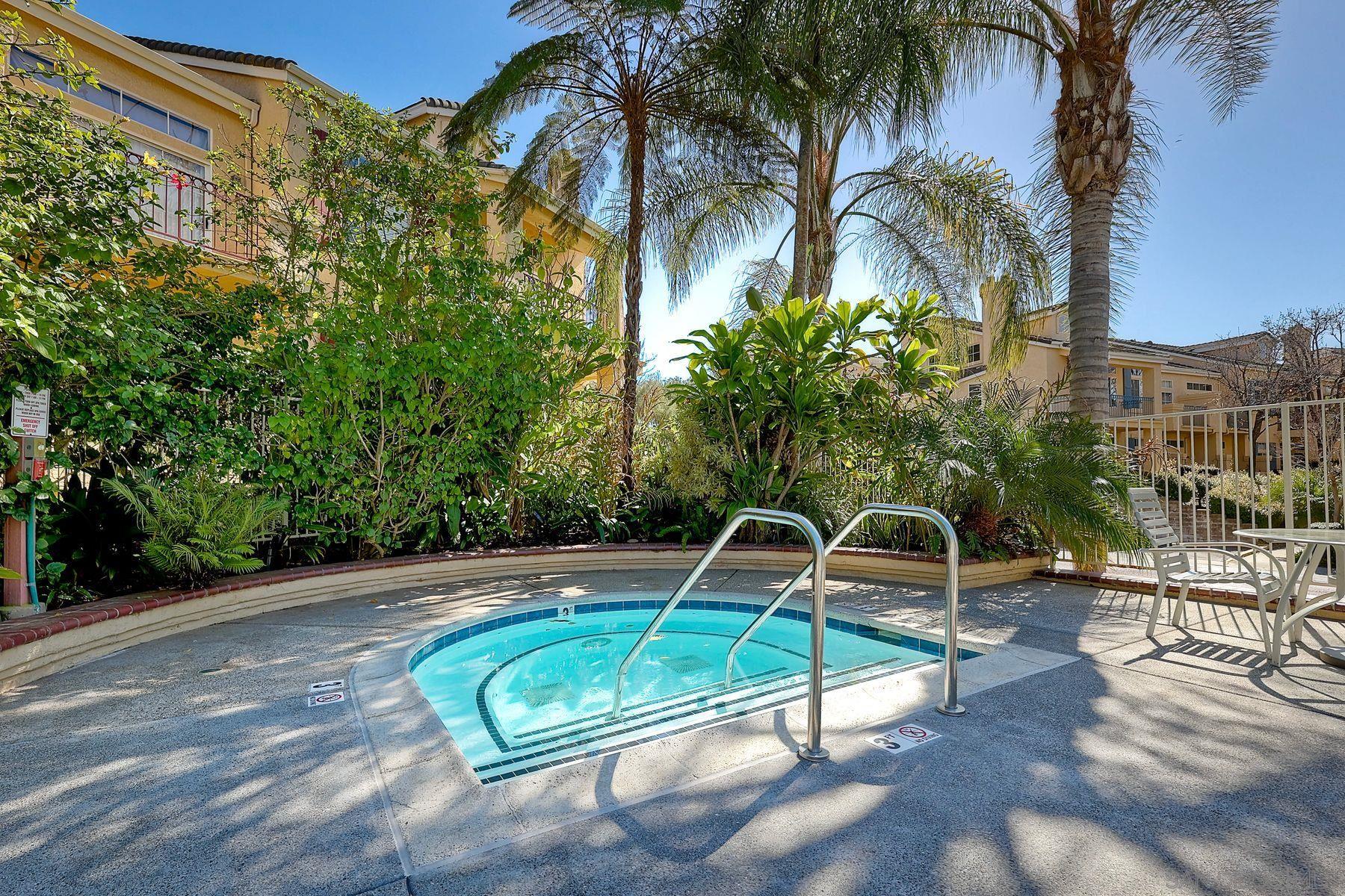 Detail Gallery Image 36 of 39 For 11287  Provencal Pl, San Diego,  CA 92128 - 2 Beds | 2 Baths