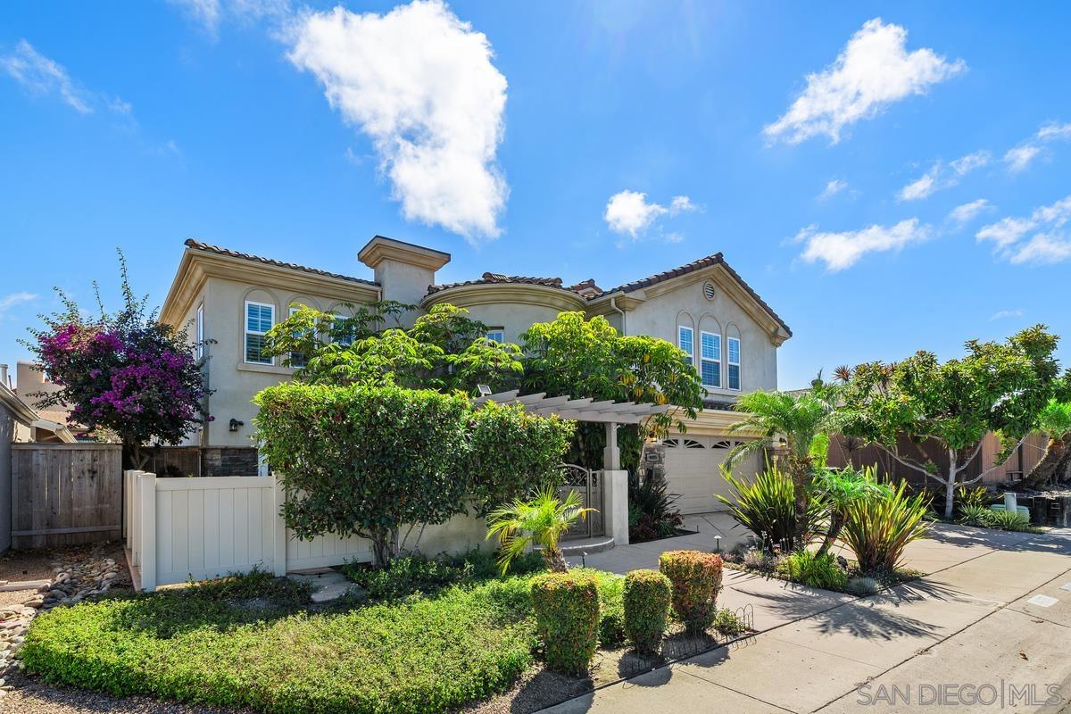 Detail Gallery Image 2 of 35 For 4495  Cather Ave, San Diego,  CA 92122 - 3 Beds | 3/1 Baths