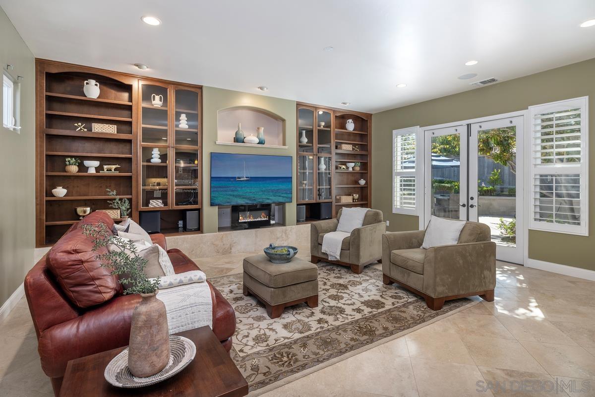 Detail Gallery Image 16 of 35 For 4495  Cather Ave, San Diego,  CA 92122 - 3 Beds | 3/1 Baths