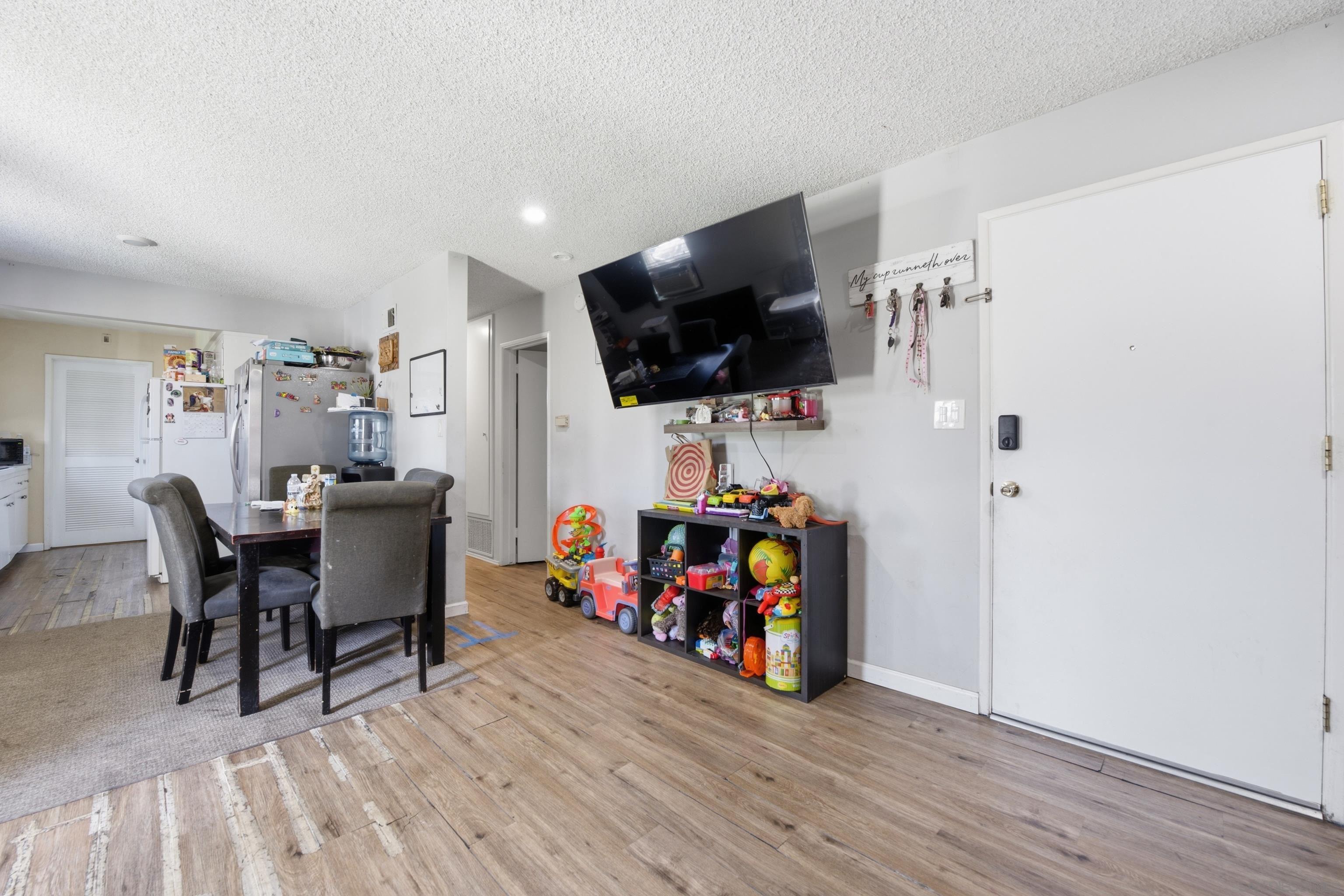 Detail Gallery Image 19 of 27 For 627-629 N Citrus Ave., Vista,  CA 92084 - – Beds | – Baths